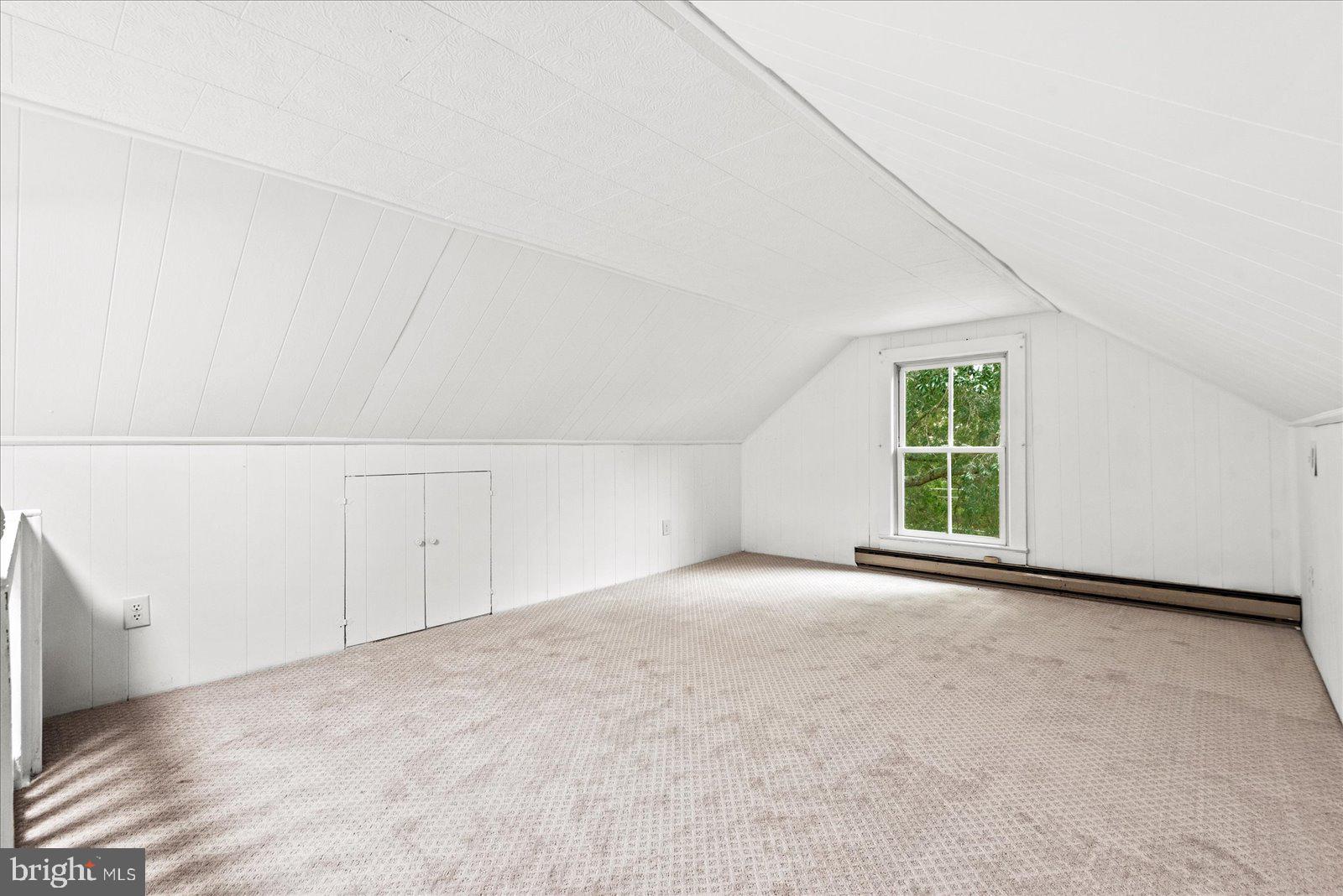 92 Front Street Warsaw, VA 22572 - Photo 36 of 85 Attic Room