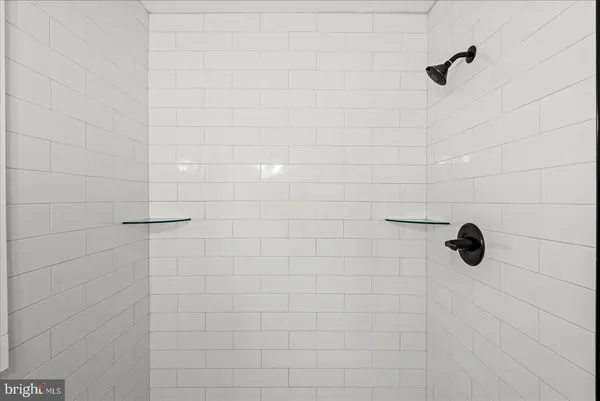 $525,000 | 92 Front Street, Warsaw, VA 22572