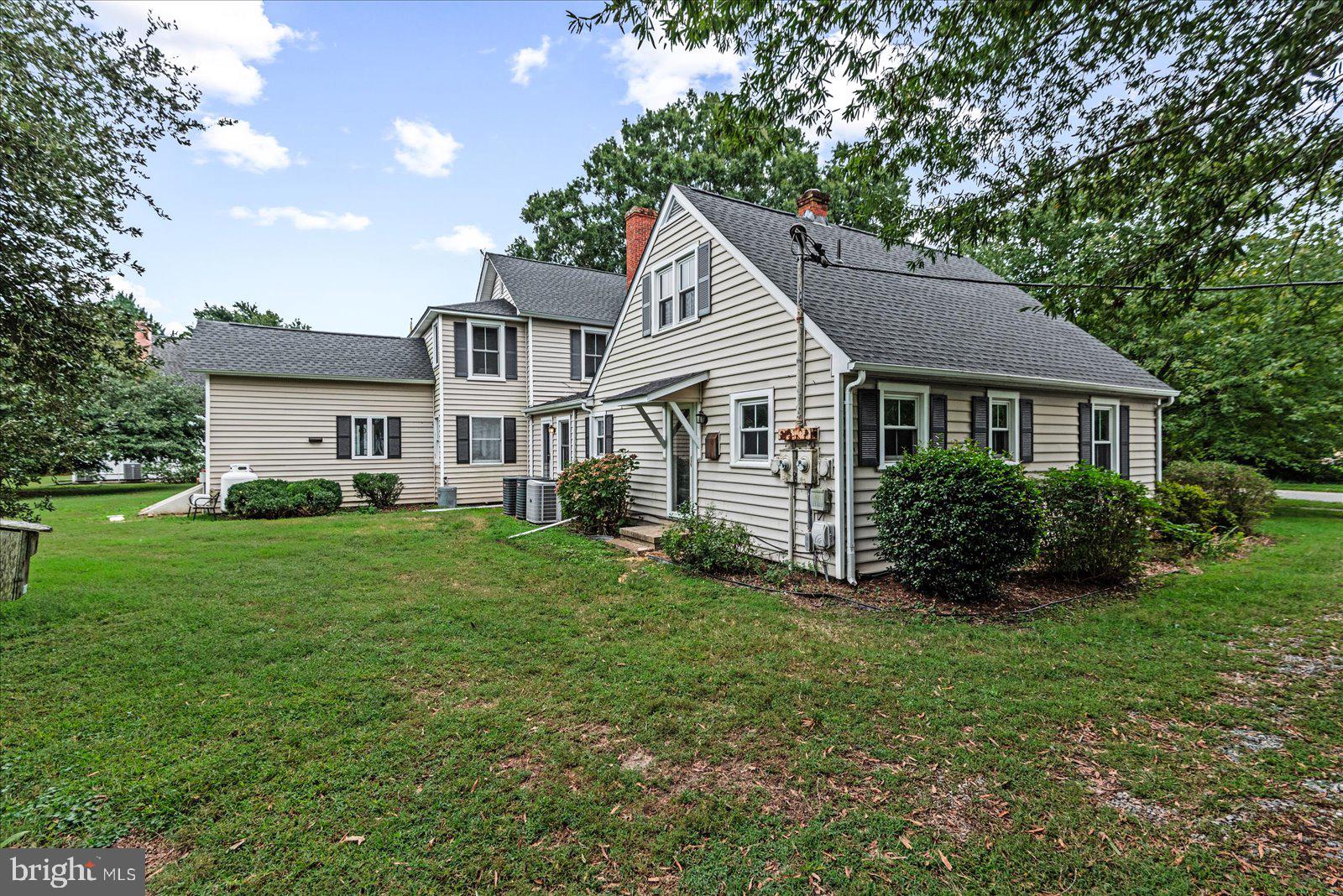 92 Front Street Warsaw, VA 22572 - Photo 5 of 85