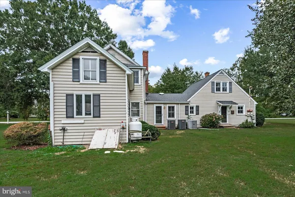 $525,000 | 92 Front Street, Warsaw, VA 22572