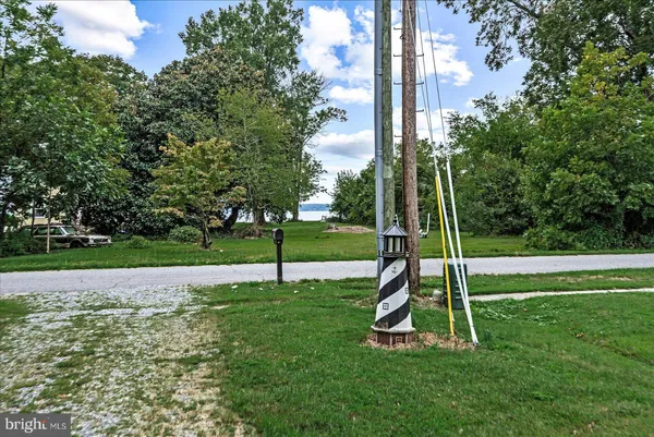 $525,000 | 92 Front Street, Warsaw, VA 22572