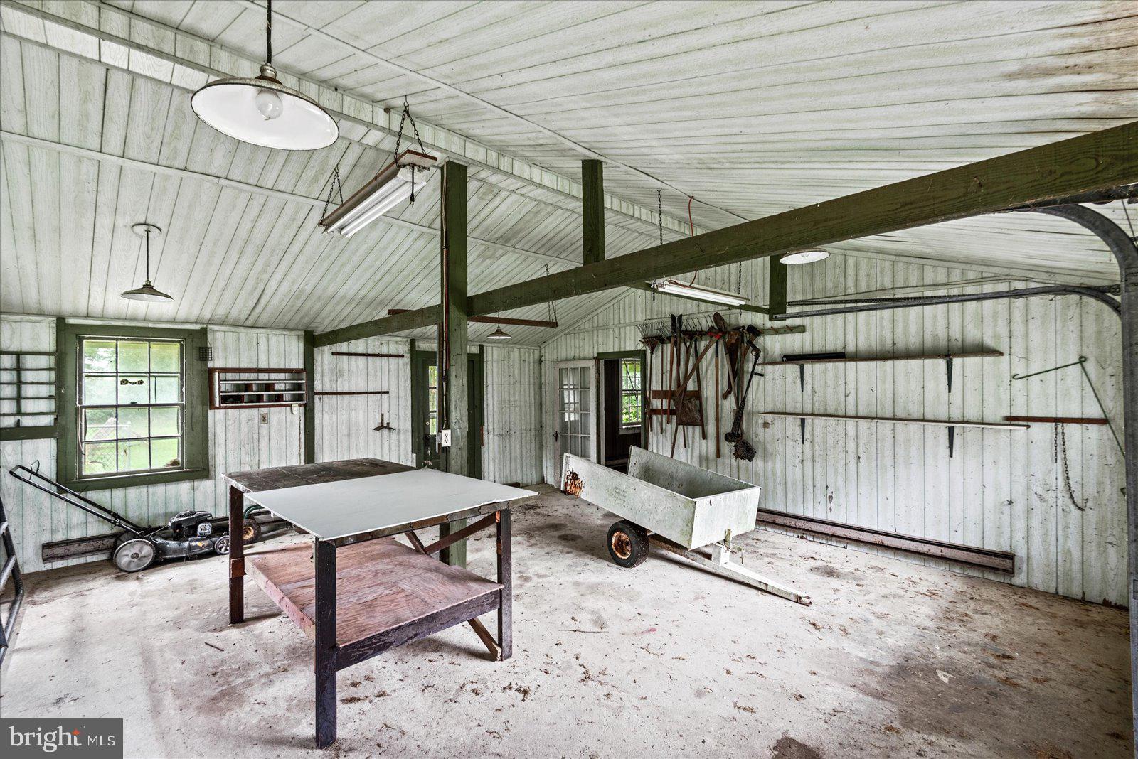 92 Front Street Warsaw, VA 22572 - Photo 59 of 85 Workshop