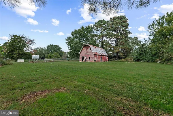 $525,000 | 92 Front Street, Warsaw, VA 22572