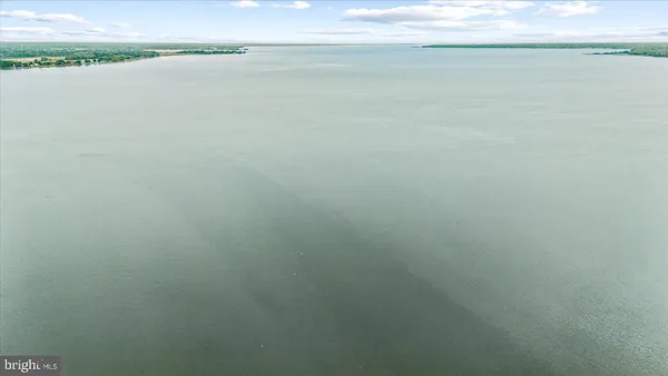 $525,000 | 92 Front Street, Warsaw, VA 22572