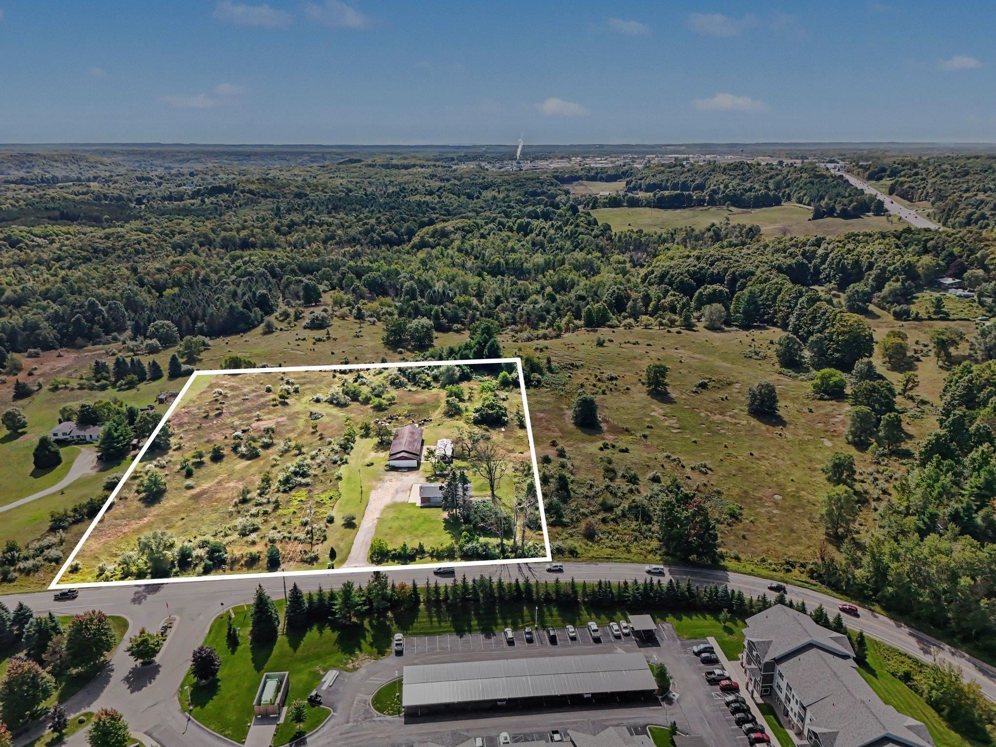 3339 Hartman Road Traverse City, MI 49685 - Photo 2 of 42 Gallery Image 2