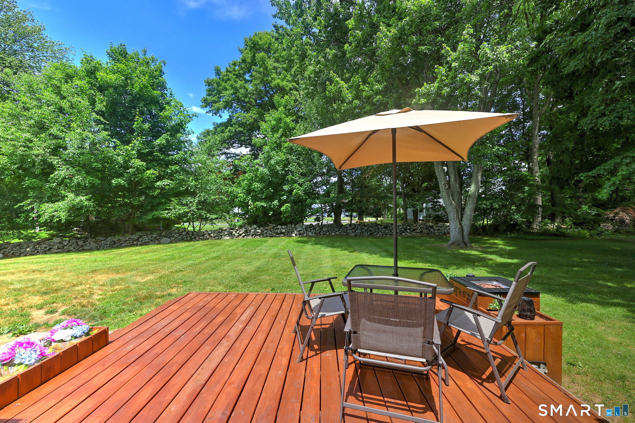 48 Linley Road Trumbull, CT 06611 - Photo 2 of 40