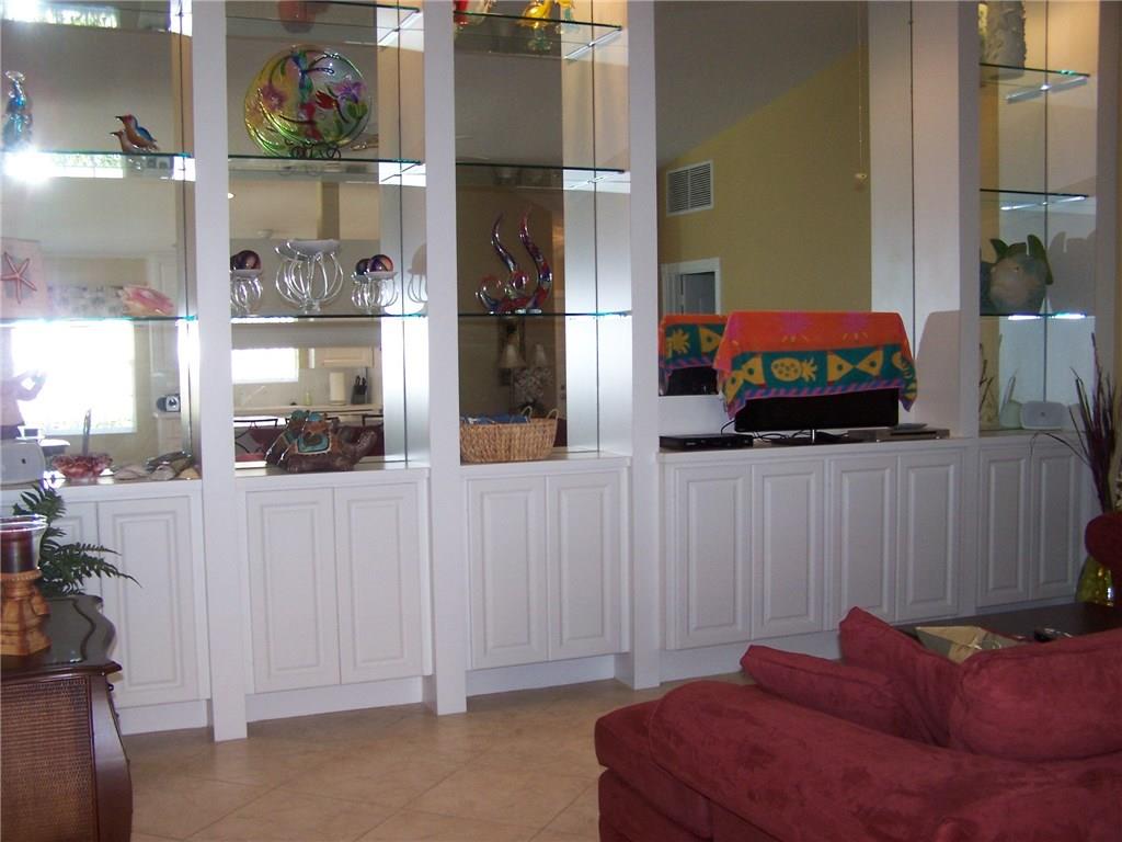 1012 Southwest Tamarrow Place Stuart, FL 34997 - Photo 3 of 15 Gallery Image 3