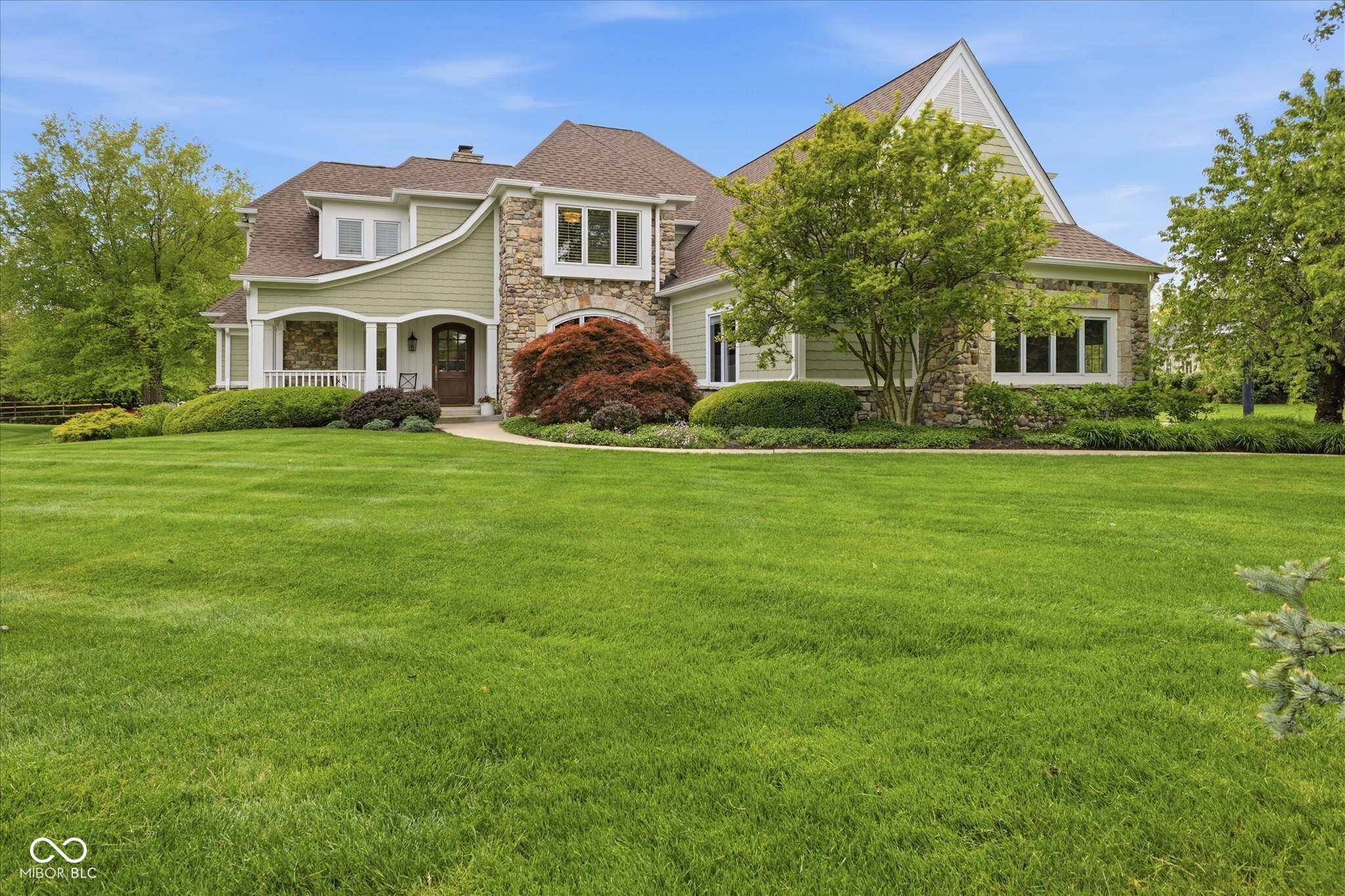 8 Shannon Road Zionsville, IN 46077 - Photo 2 of 65