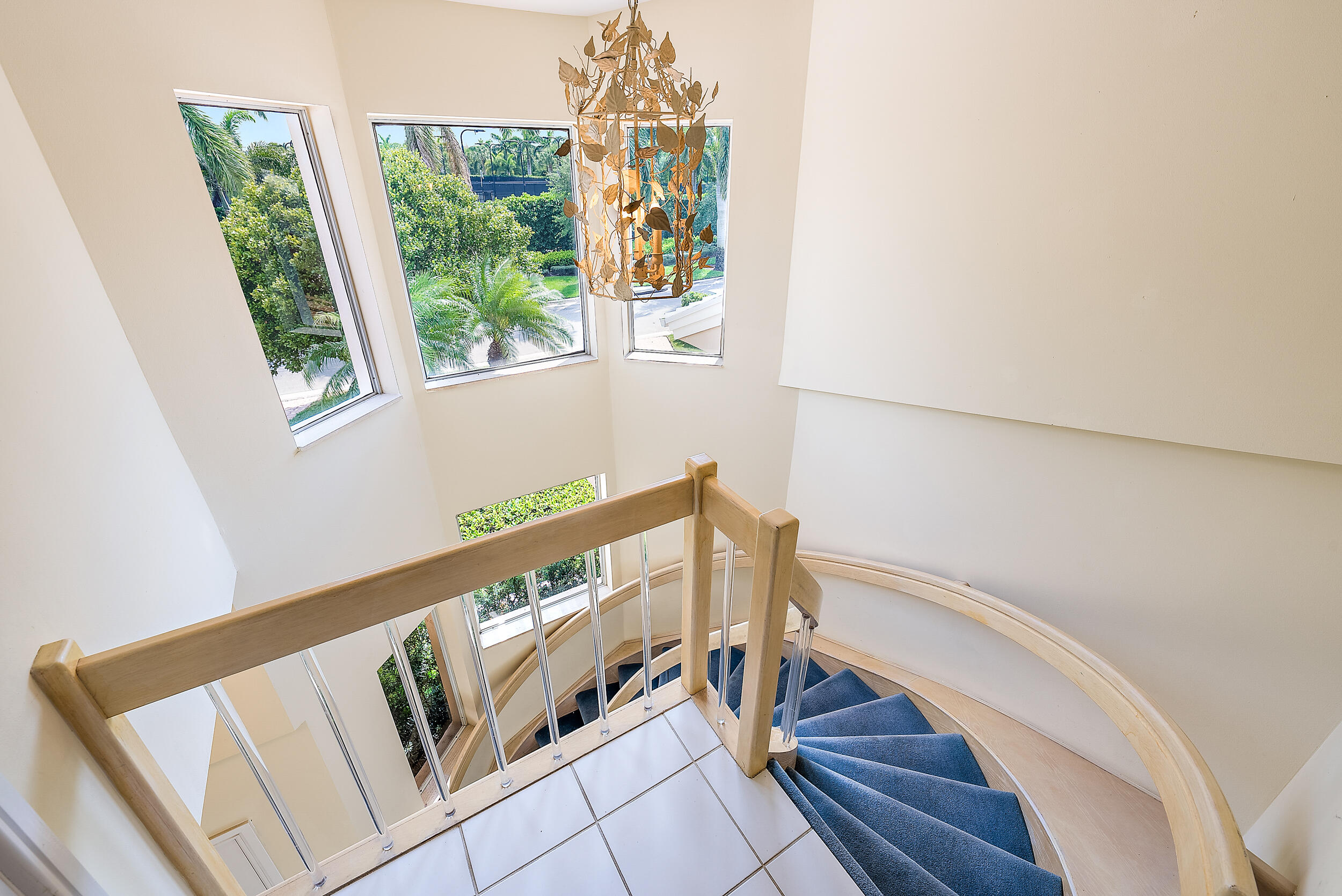 802 Captains Way Jupiter, FL 33477 - Photo 12 of 38 Foyer