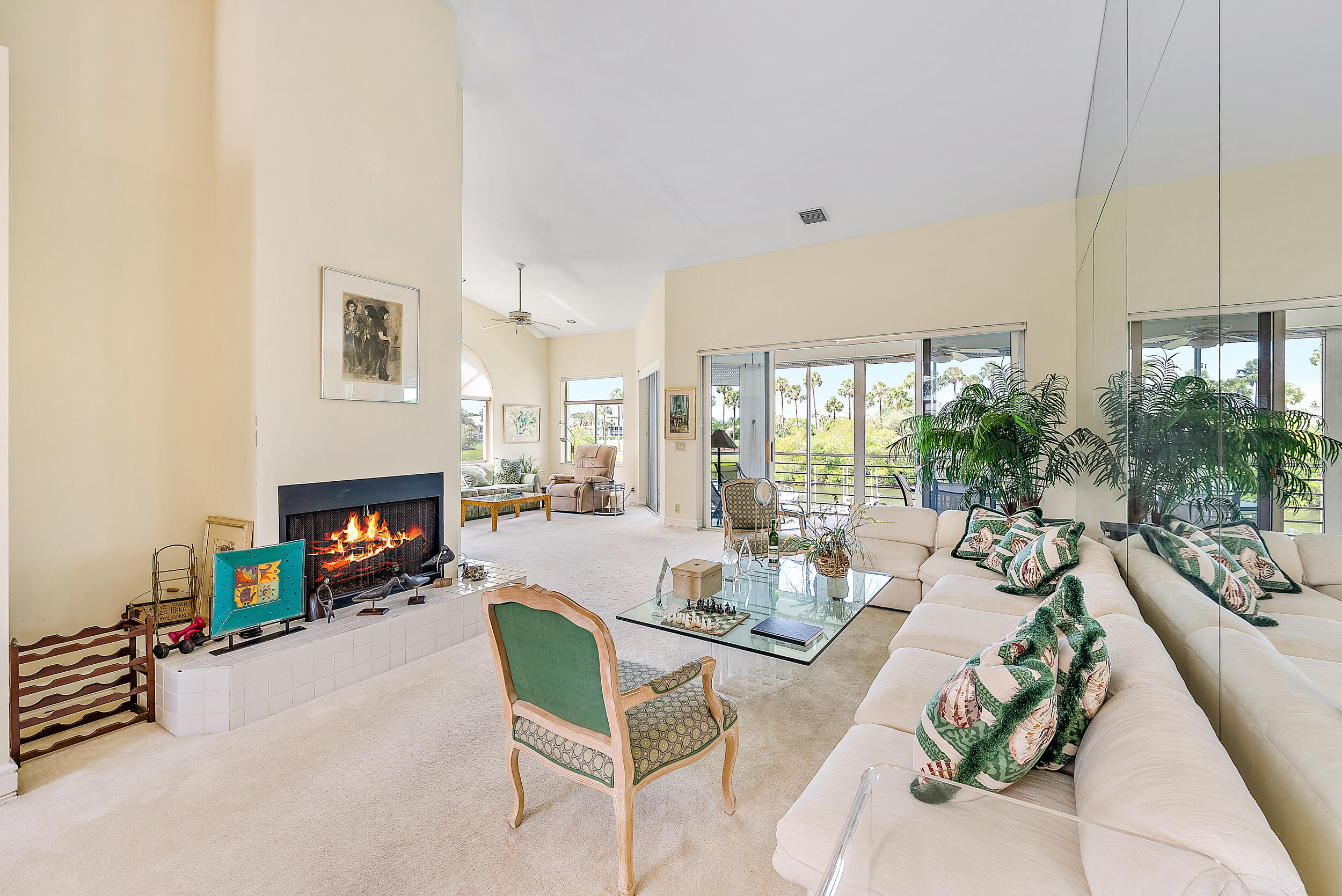 802 Captains Way Jupiter, FL 33477 - Photo 14 of 38 Family Room