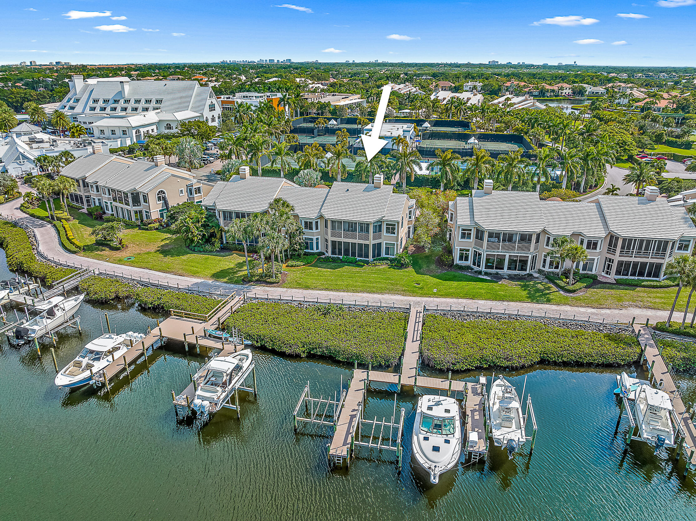 802 Captains Way Jupiter, FL 33477 - Photo 4 of 38 Aerial