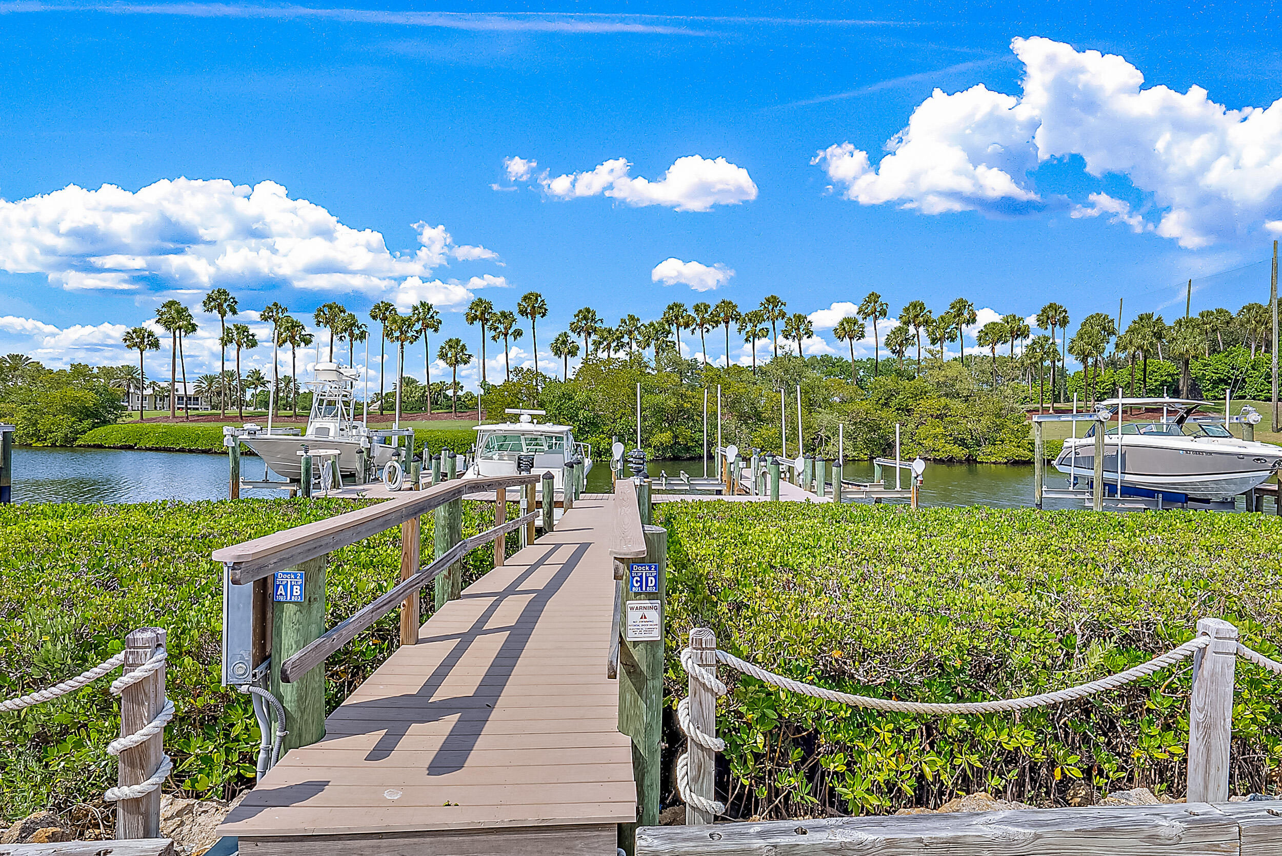 802 Captains Way Jupiter, FL 33477 - Photo 5 of 38 Dock