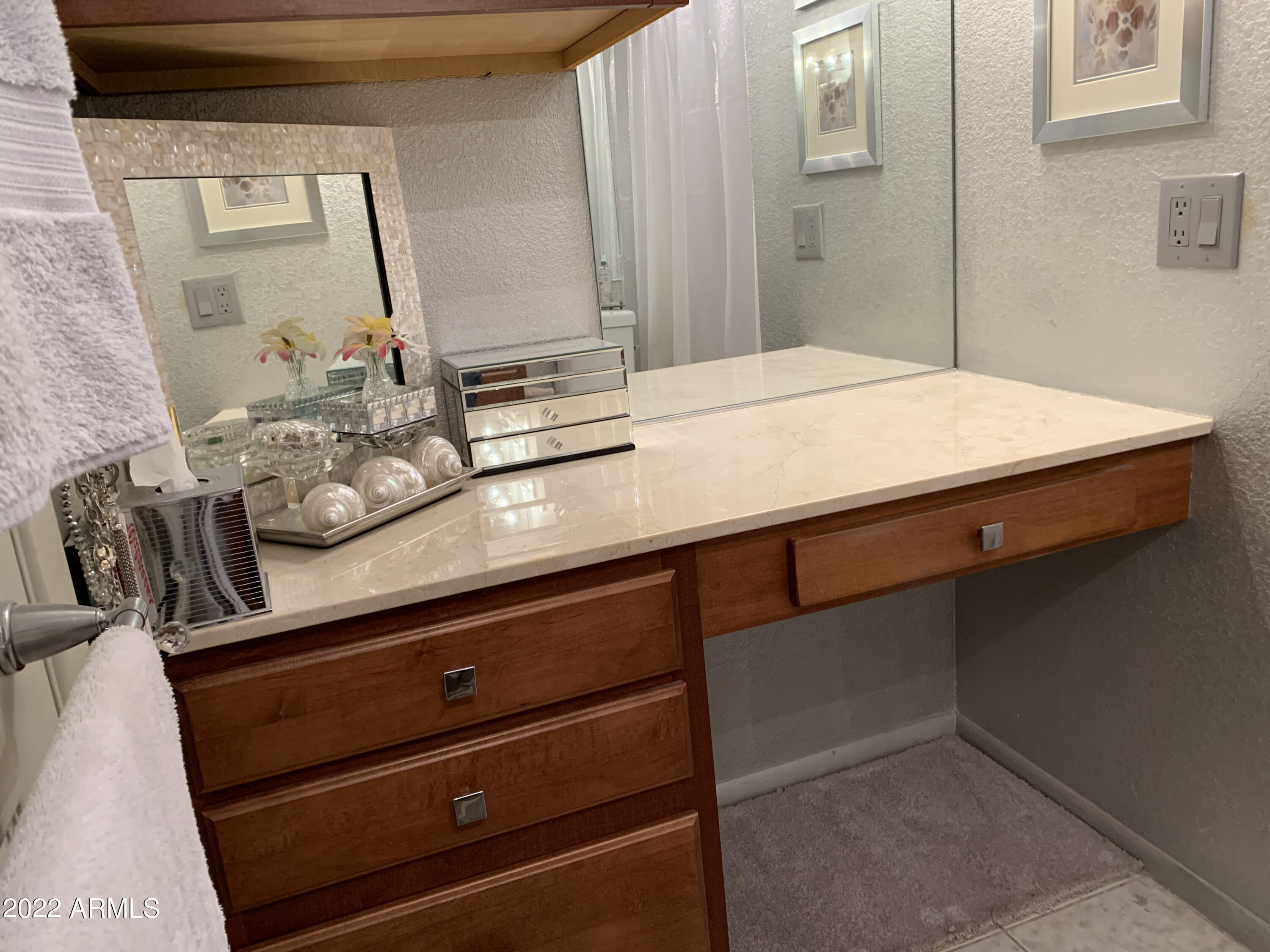 14300 West Bell Road, Unit 481 Surprise, AZ 85374 - Photo 12 of 13 Bathroom Vanity