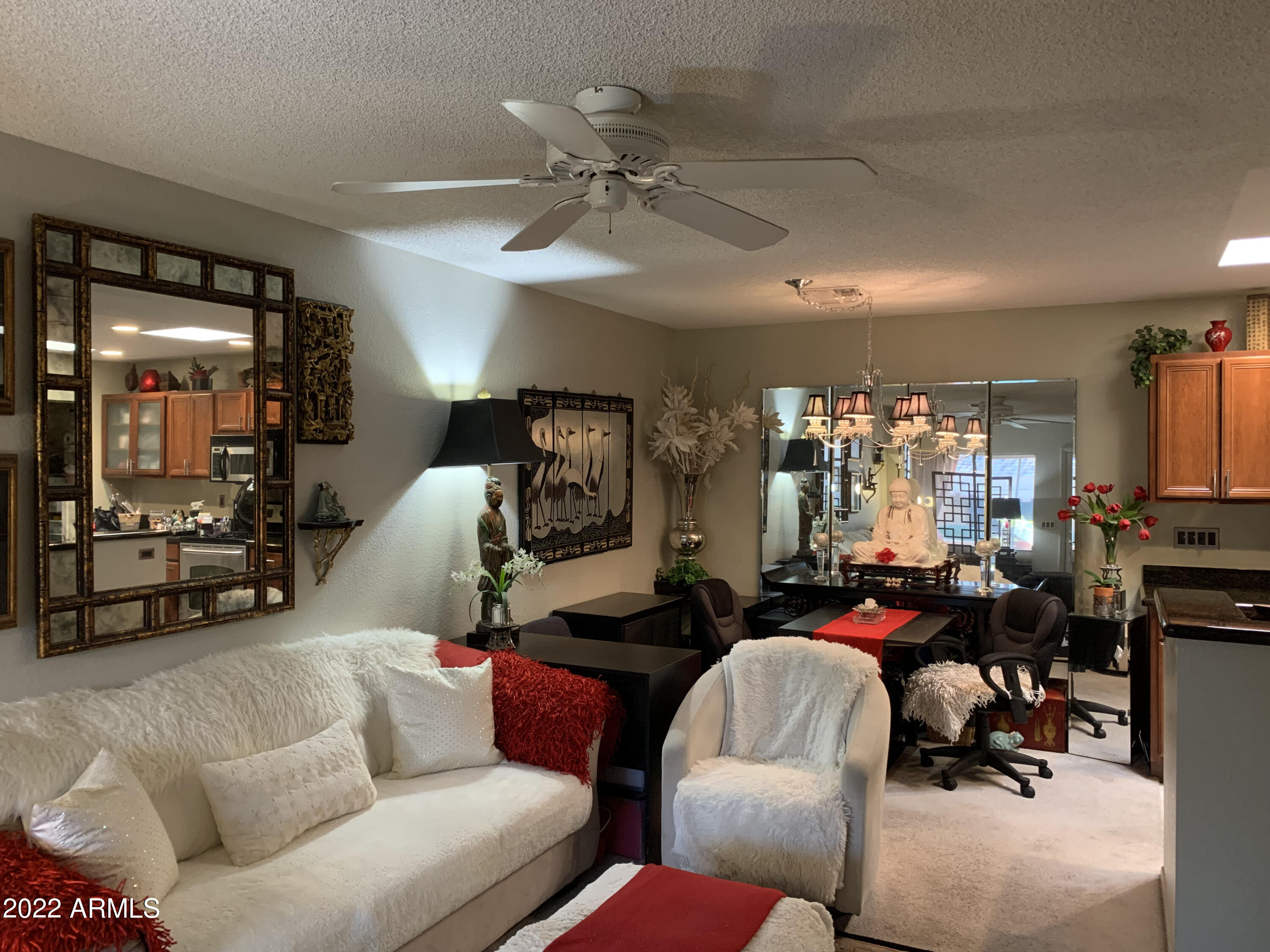 14300 West Bell Road, Unit 481 Surprise, AZ 85374 - Photo 2 of 13 Living Room
