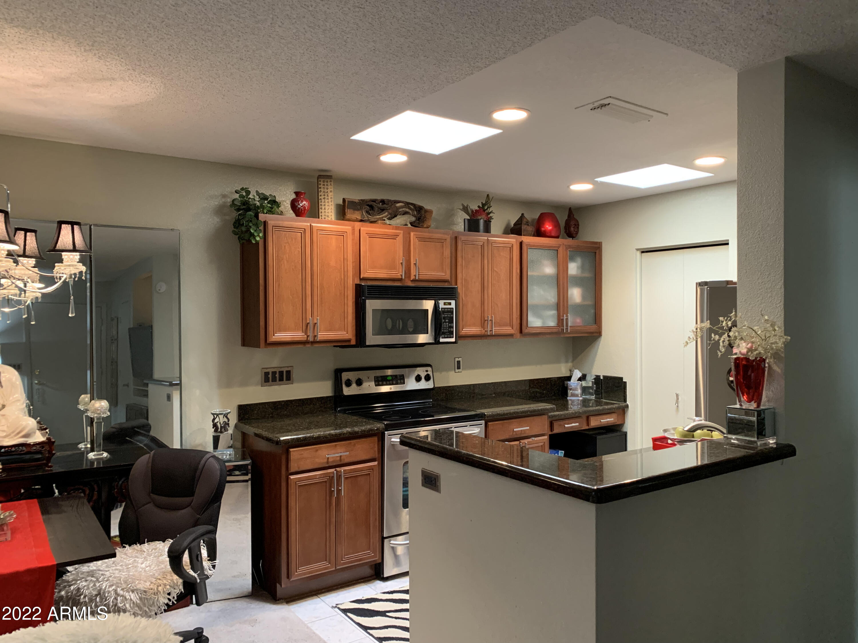 14300 West Bell Road, Unit 481 Surprise, AZ 85374 - Photo 5 of 13 Kitchen