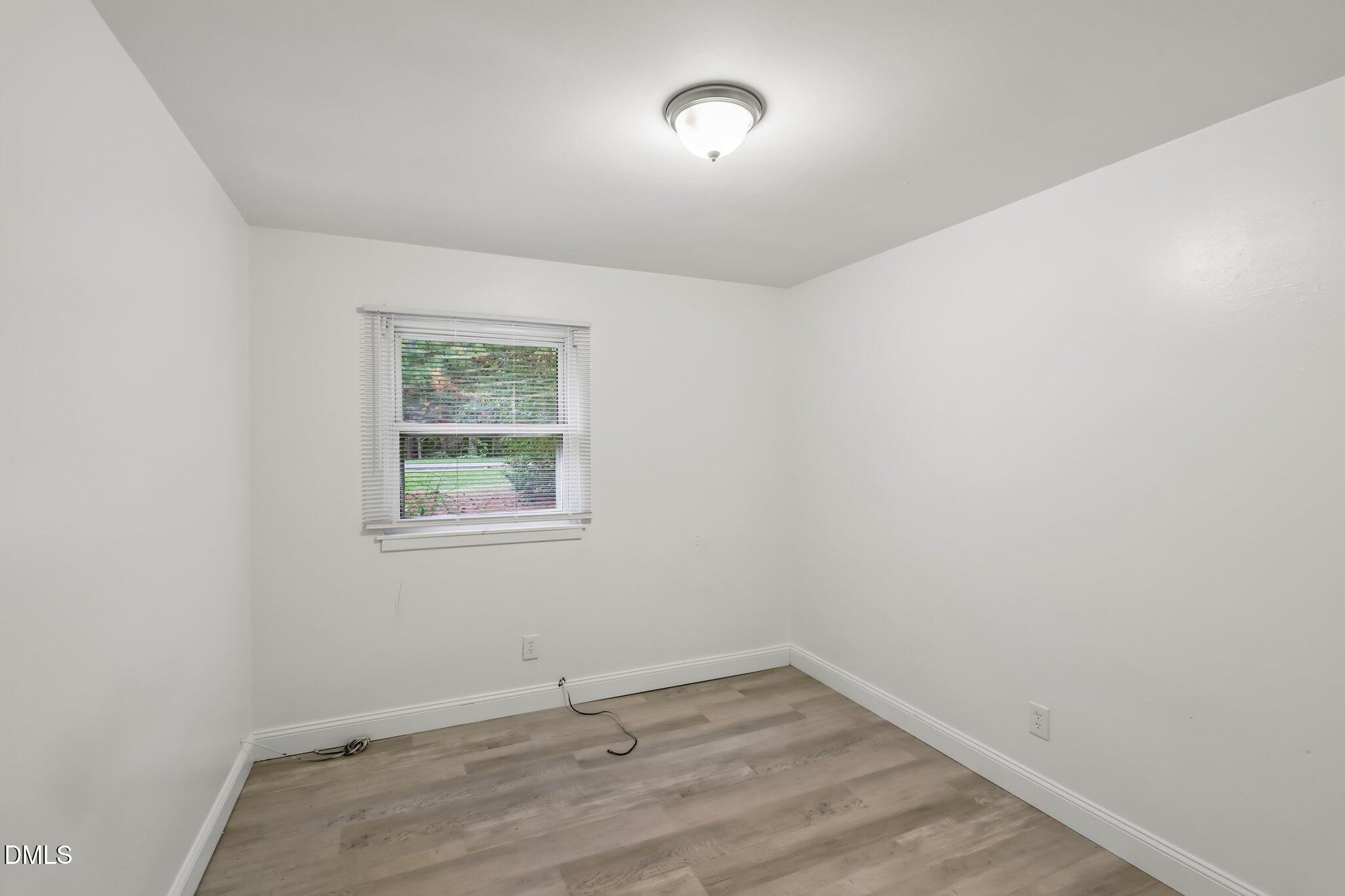 404 Lynn Road Durham, NC 27703 - Photo 14 of 22 15-web-or-mls-Lynn Rd-S0410-015