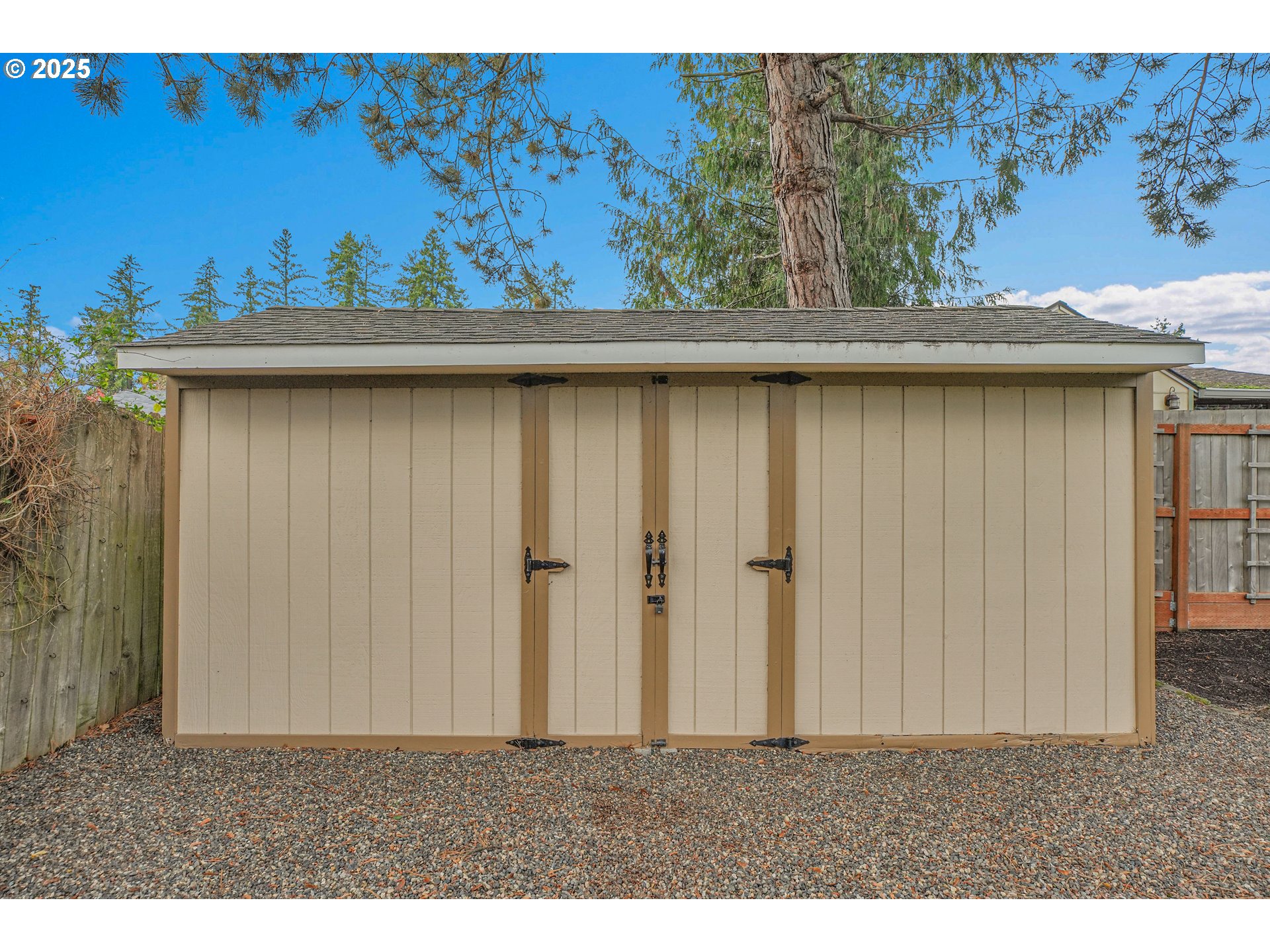 17277 Southwest Sugar Plum Court Beaverton, OR 97007 - Photo 28 of 31 a black and white photo of a painting