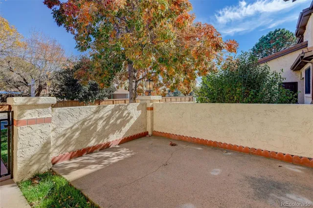 a view of a outdoor space