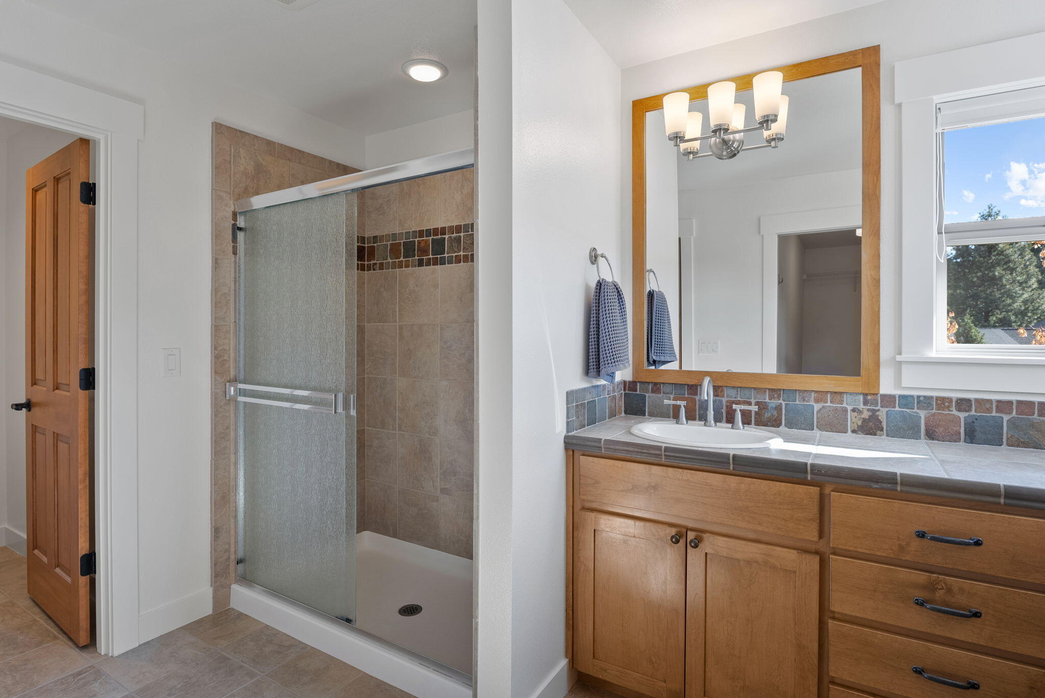 61481 Linton Loop Bend, OR 97702 - Photo 21 of 36 30-web-or-mls-Riley Visuals-24