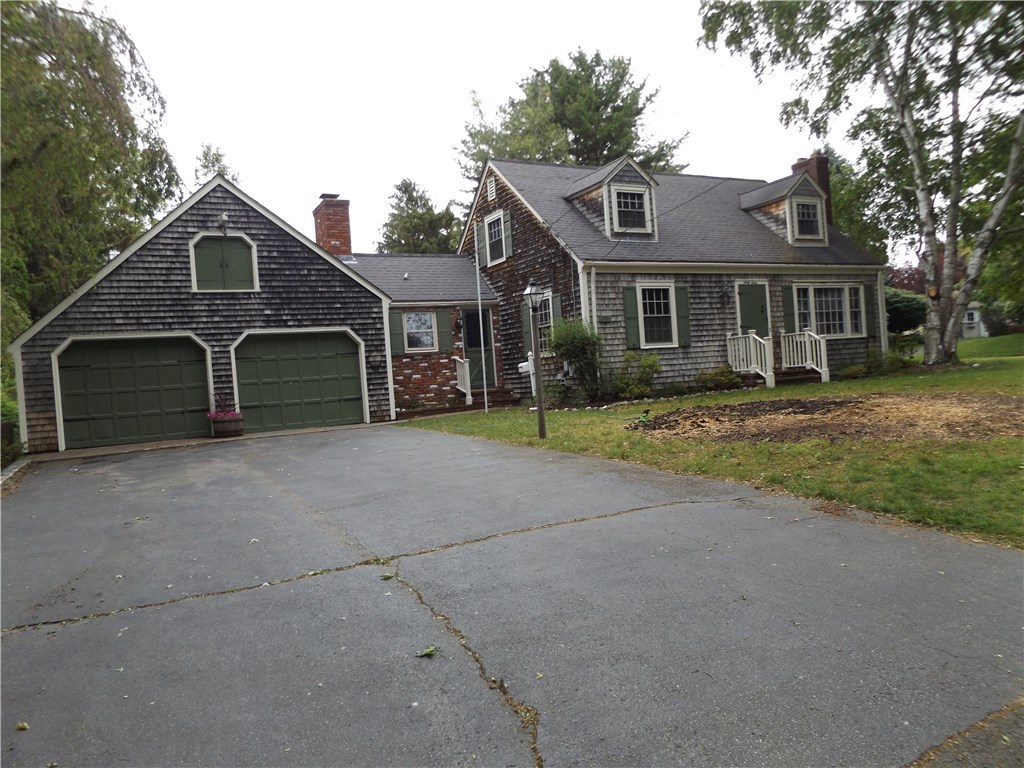 63 Fales Road Bristol, RI 02809 - Photo 2 of 19