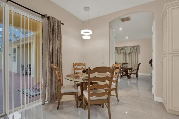 a view of a livingroom with furniture
