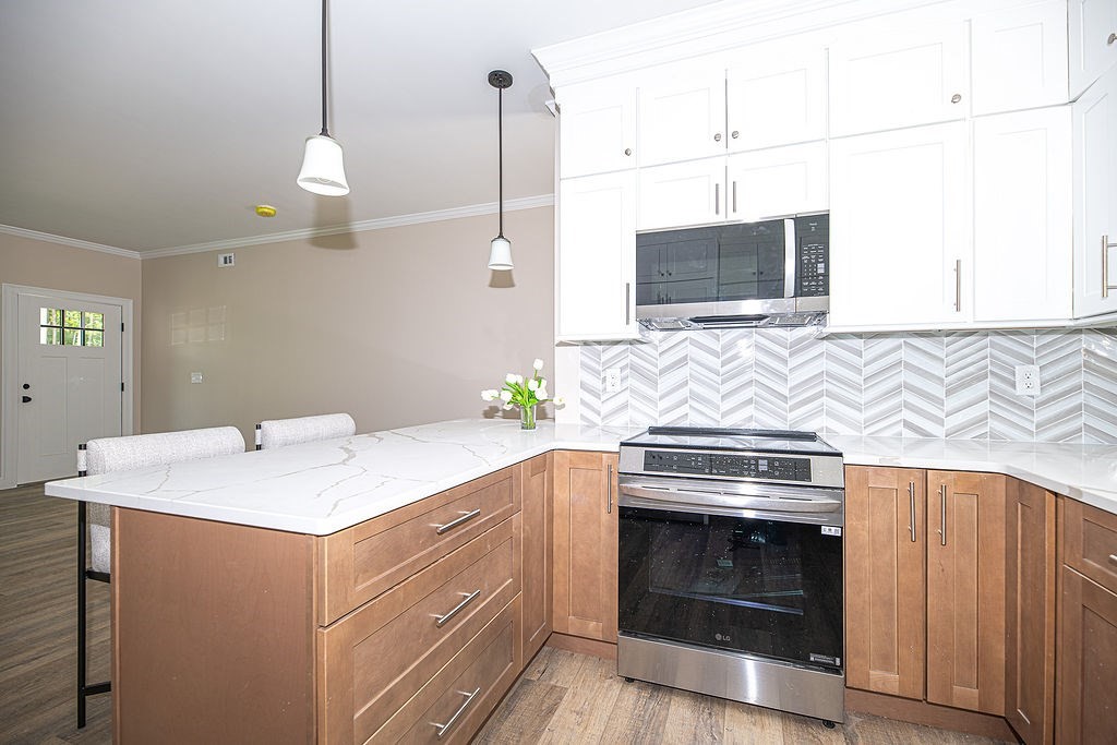 11 Clover Circle, Unit A Salisbury, MA 01867 - Photo 5 of 31