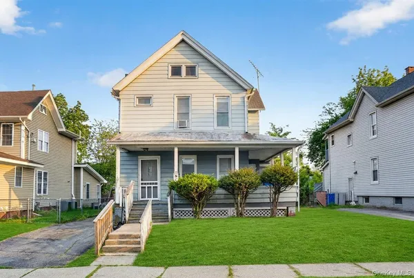 $299,000 | 24 Crescent Place, Middletown, NY 10940