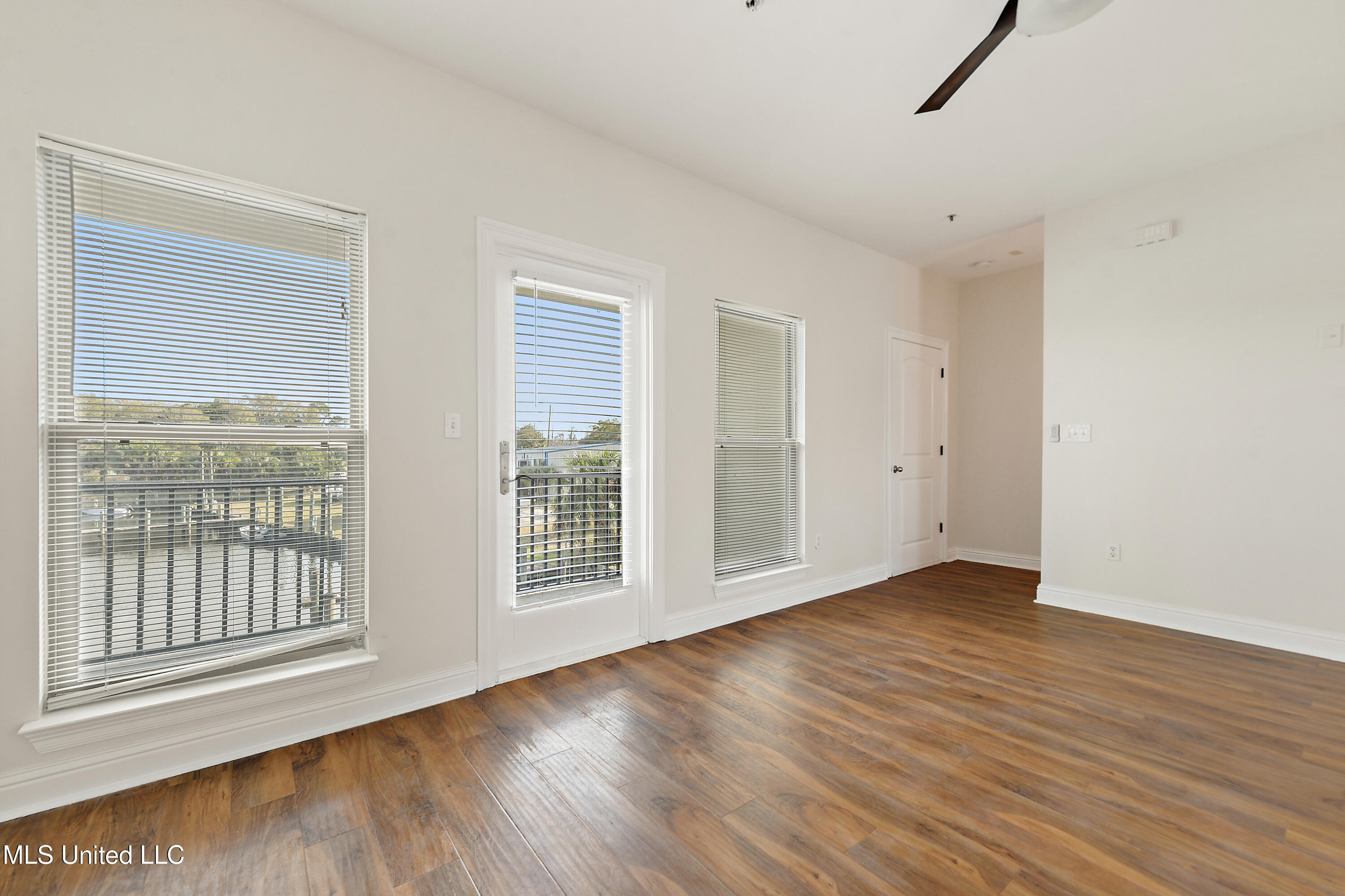 1400 Mill Road, Unit 40 Gulfport, MS 39507 - Photo 7 of 24 005 (1)