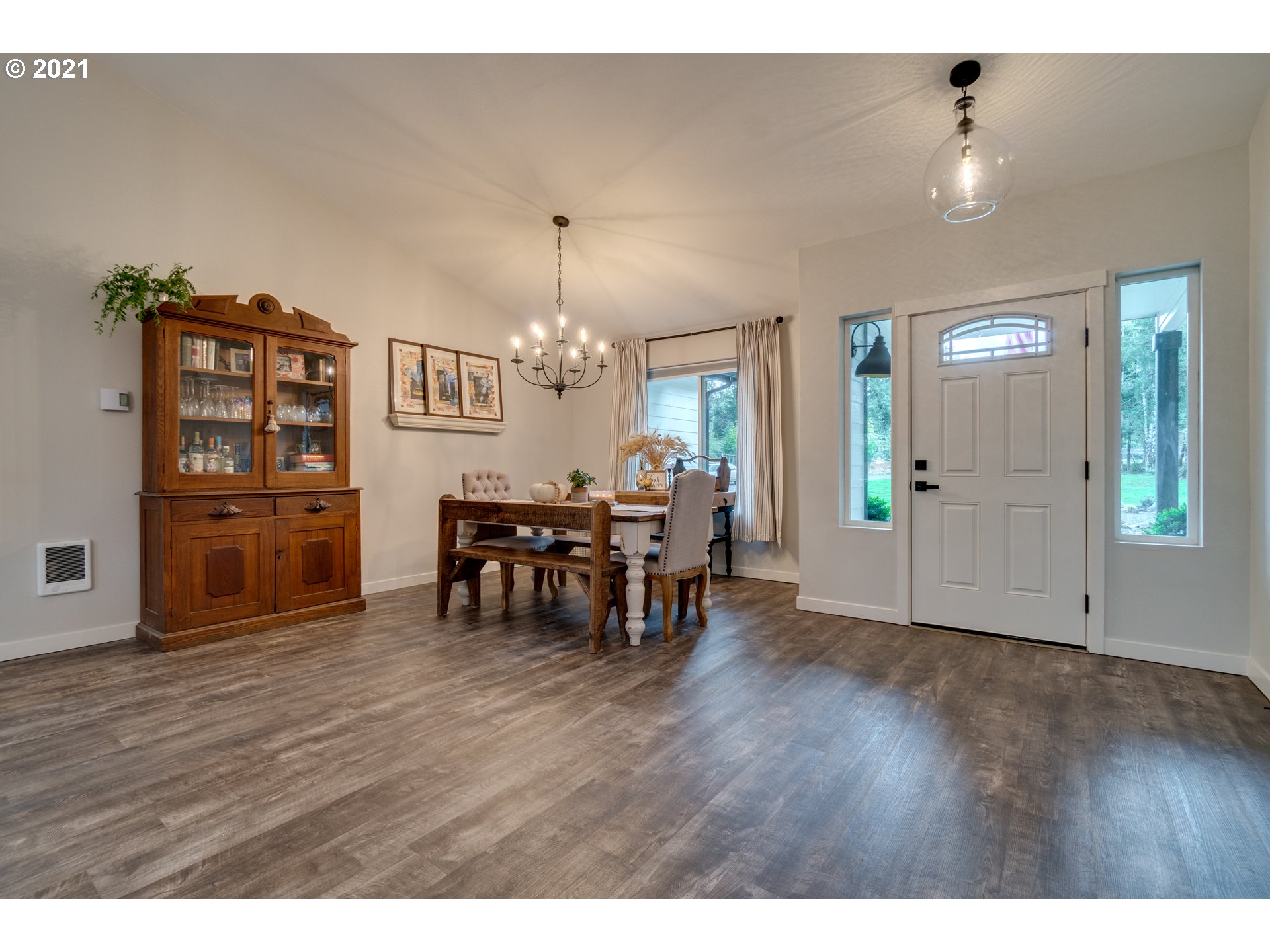 90461 Logan Road Astoria, OR 97103 - Photo 3 of 32 Gallery Image 3