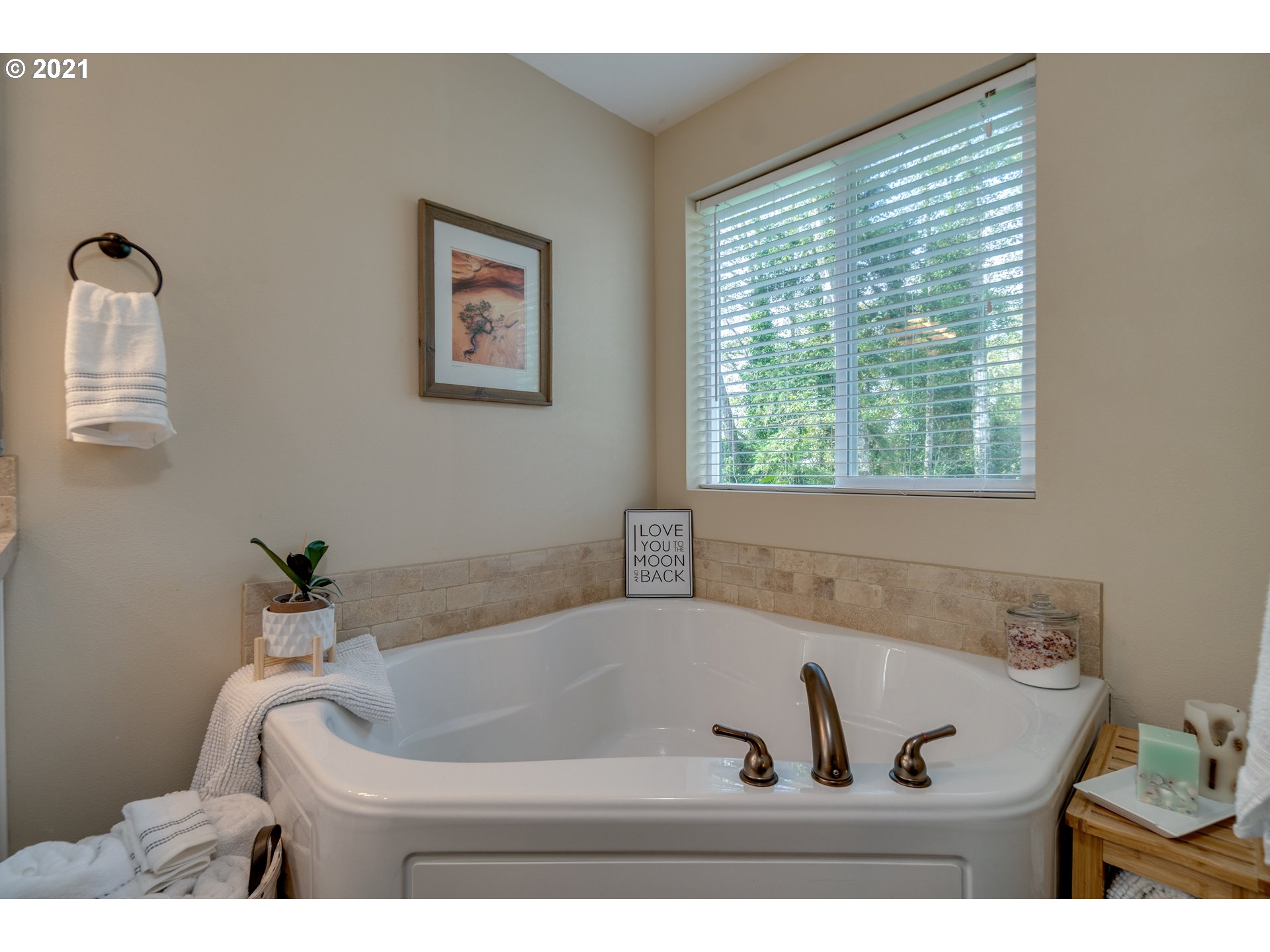 90461 Logan Road Astoria, OR 97103 - Photo 22 of 32 Gallery Image 22