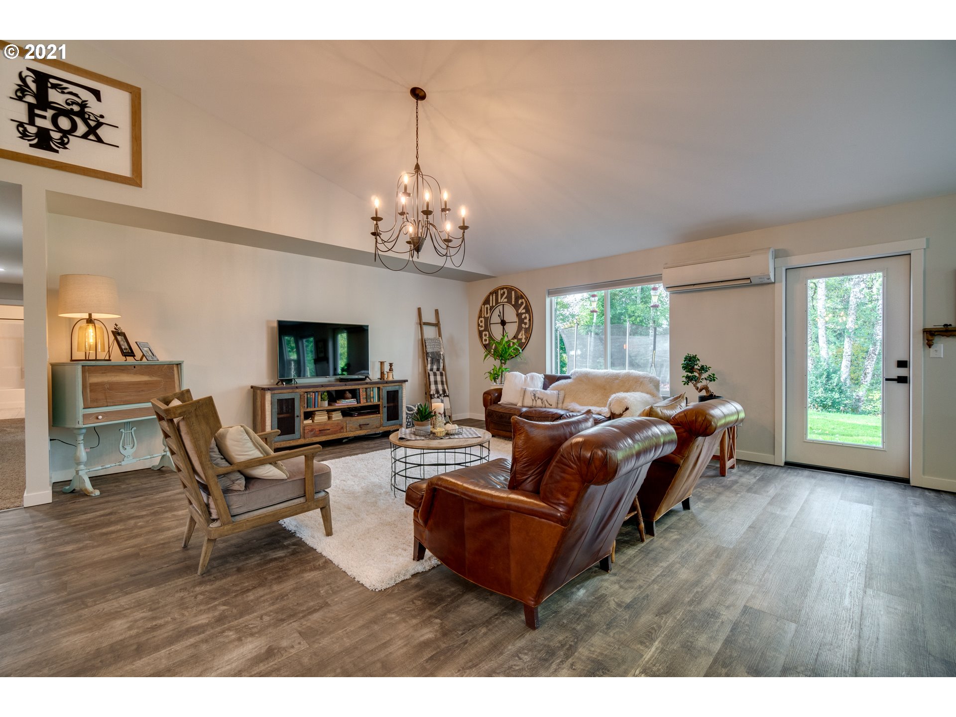 90461 Logan Road Astoria, OR 97103 - Photo 5 of 32 Gallery Image 5