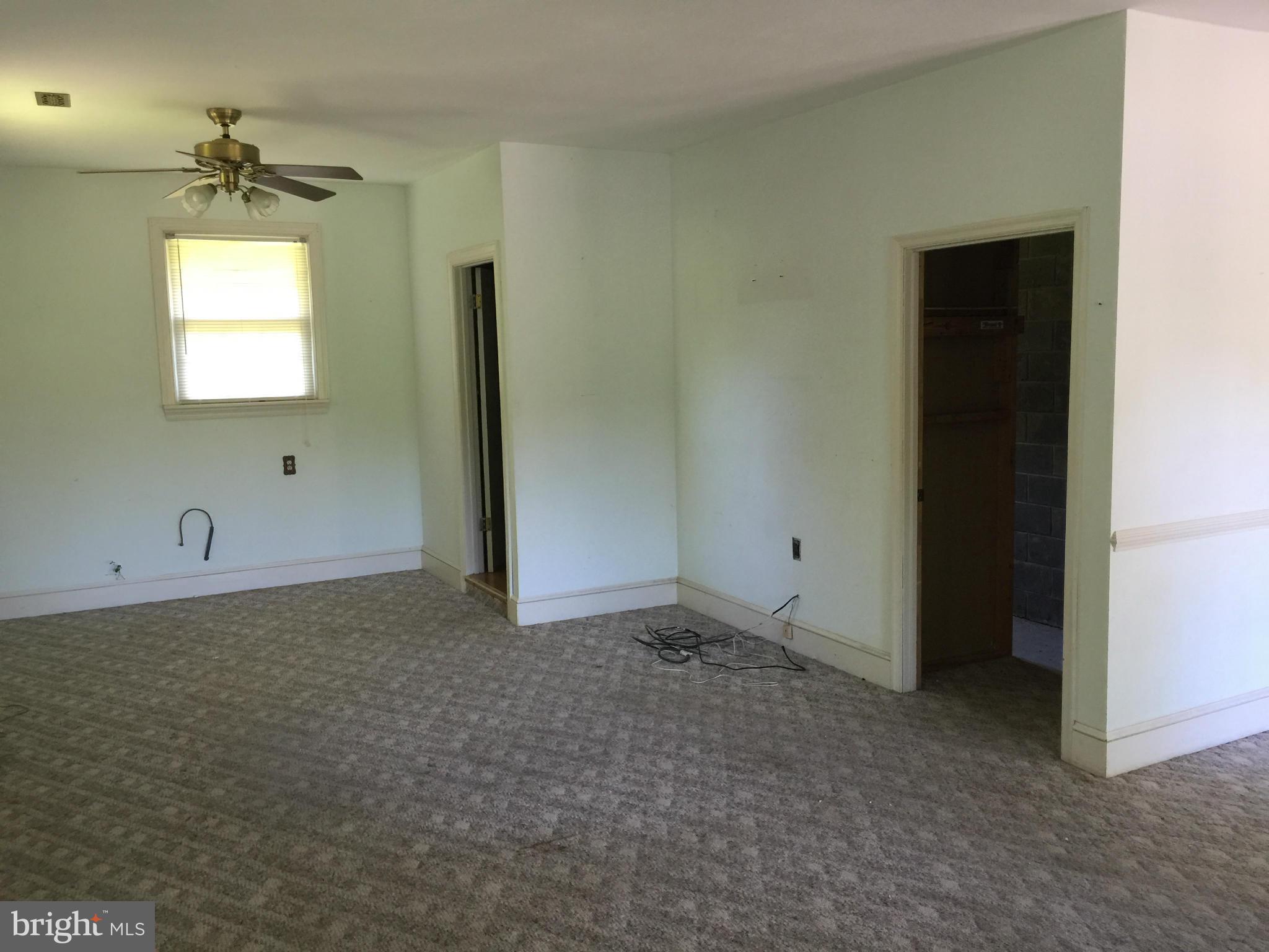 318 Cropp Road Fredericksburg, VA 22406 - Photo 6 of 14 Interior (General)