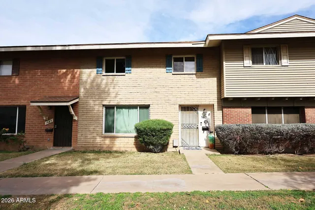 $329,900 | 1621 West Hazelwood Street, Phoenix, AZ 85015