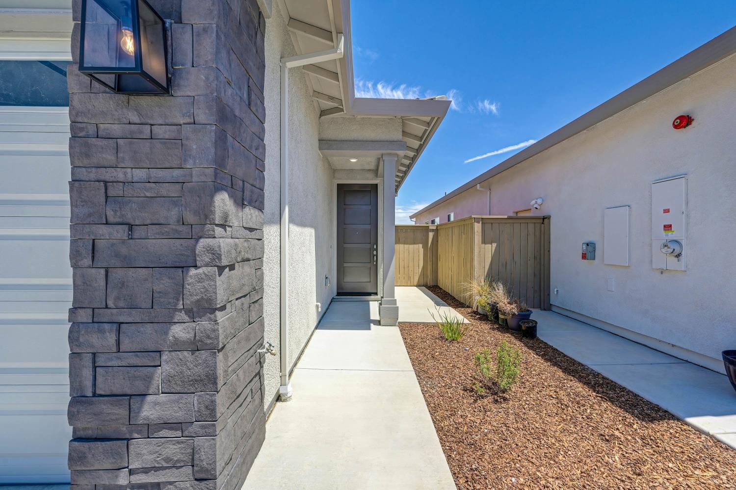 3983 Frame Road Roseville, CA 95747 - Photo 8 of 16 Gallery Image 8