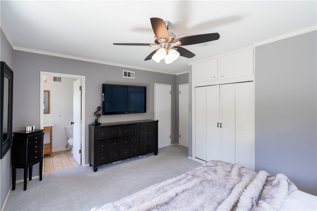3237 Lincoln Avenue Altadena, CA 91001 - Photo 13 of 21 Master Bedroom