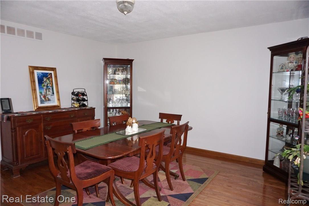2971 Mohawk Lane Rochester, MI 48306 - Photo 11 of 26 DSC04346.JPG