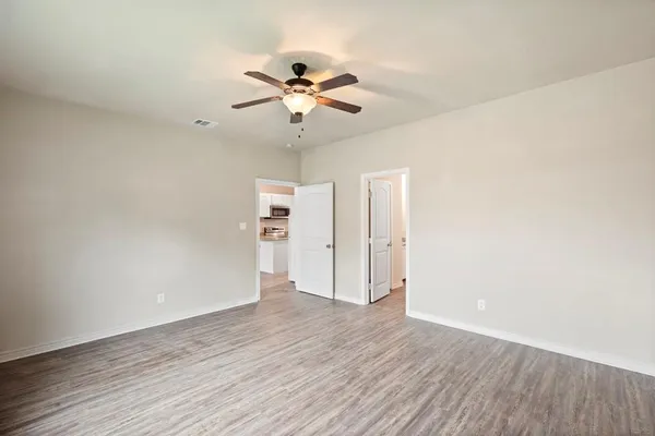 $1,650 | 2867 Conveyor Drive, Unit A, Burleson, TX 76028