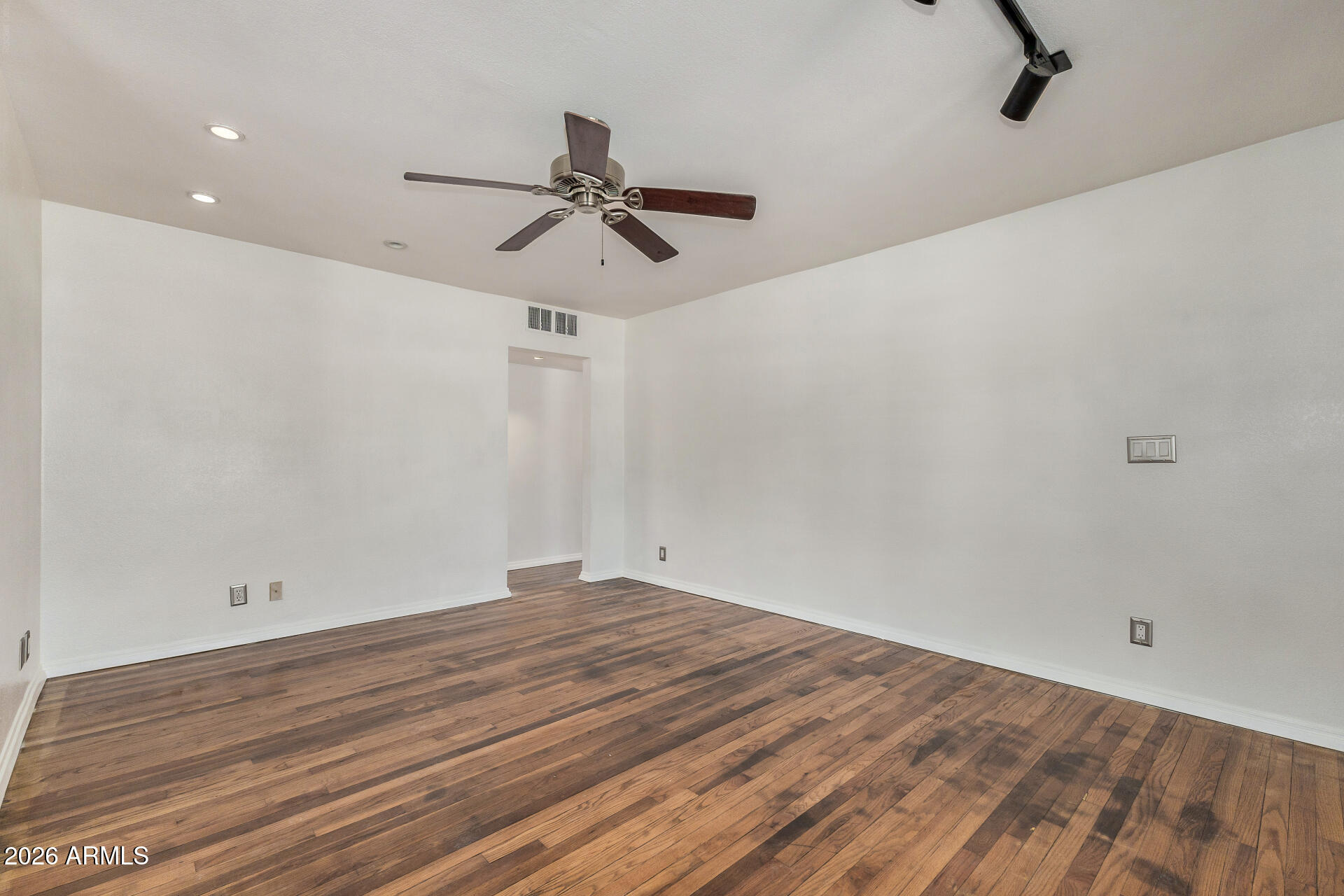 1837 West Roma Avenue Phoenix, AZ 85015 - Photo 7 of 31