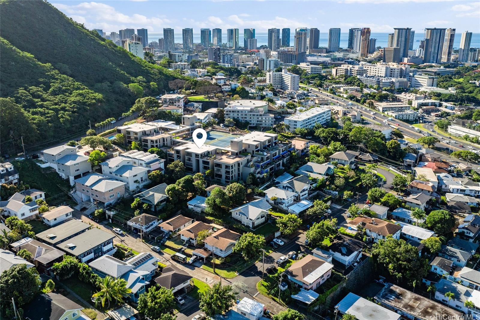 217 Prospect Street, Unit M8 Honolulu, HI 96813 - Photo 3 of 20 a view of a city