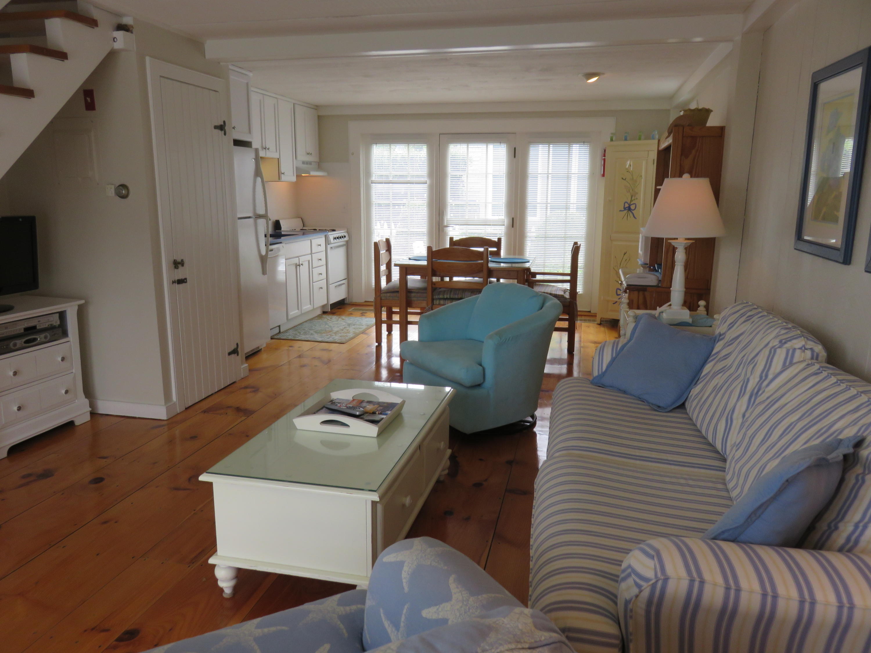 7 Milestone Way Mashpee, MA 02649 - Photo 10 of 24 IMG_6191