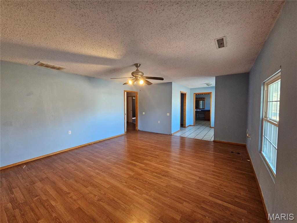 9126 Baldwin Road Baldwin, IL 62217 - Photo 18 of 31