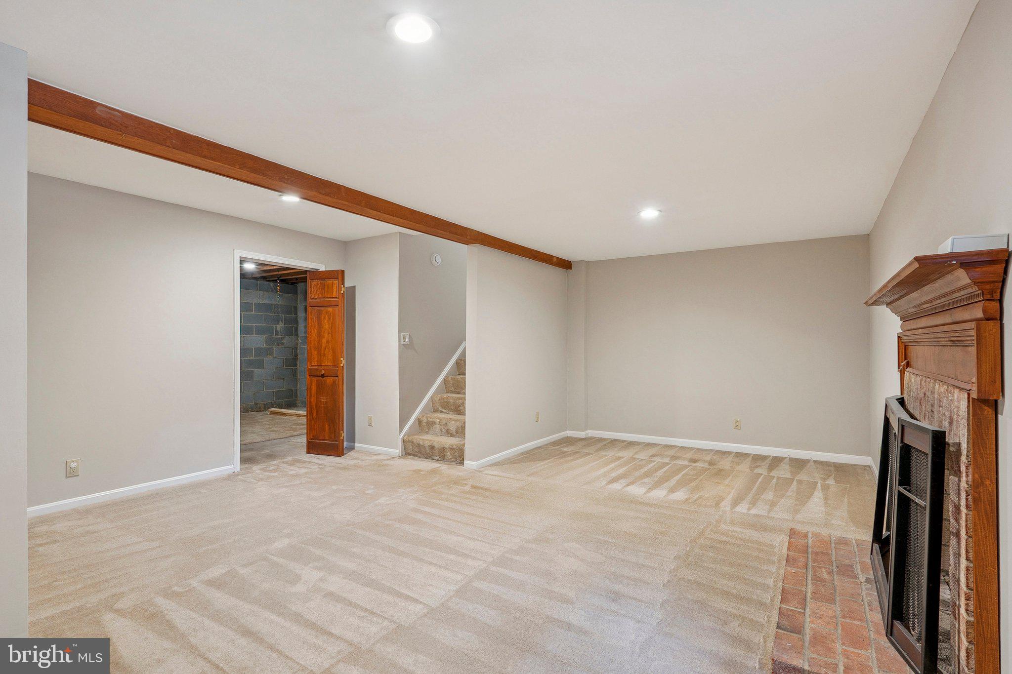 2917 Village Spring Lane Vienna, VA 22181 - Photo 30 of 37