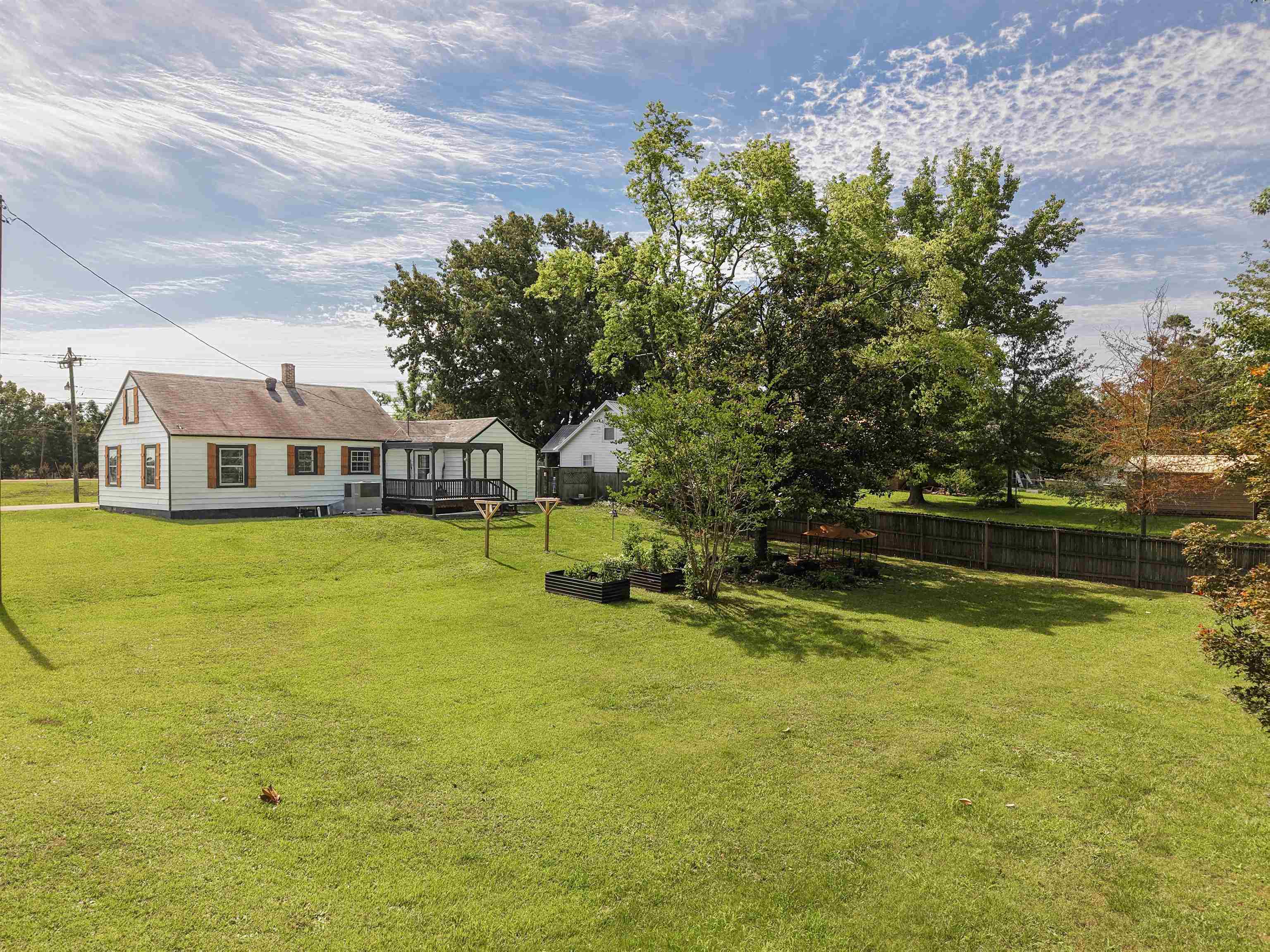 201 Walnut Street Adamsville, TN 38310 - Photo 13 of 26 Yard
