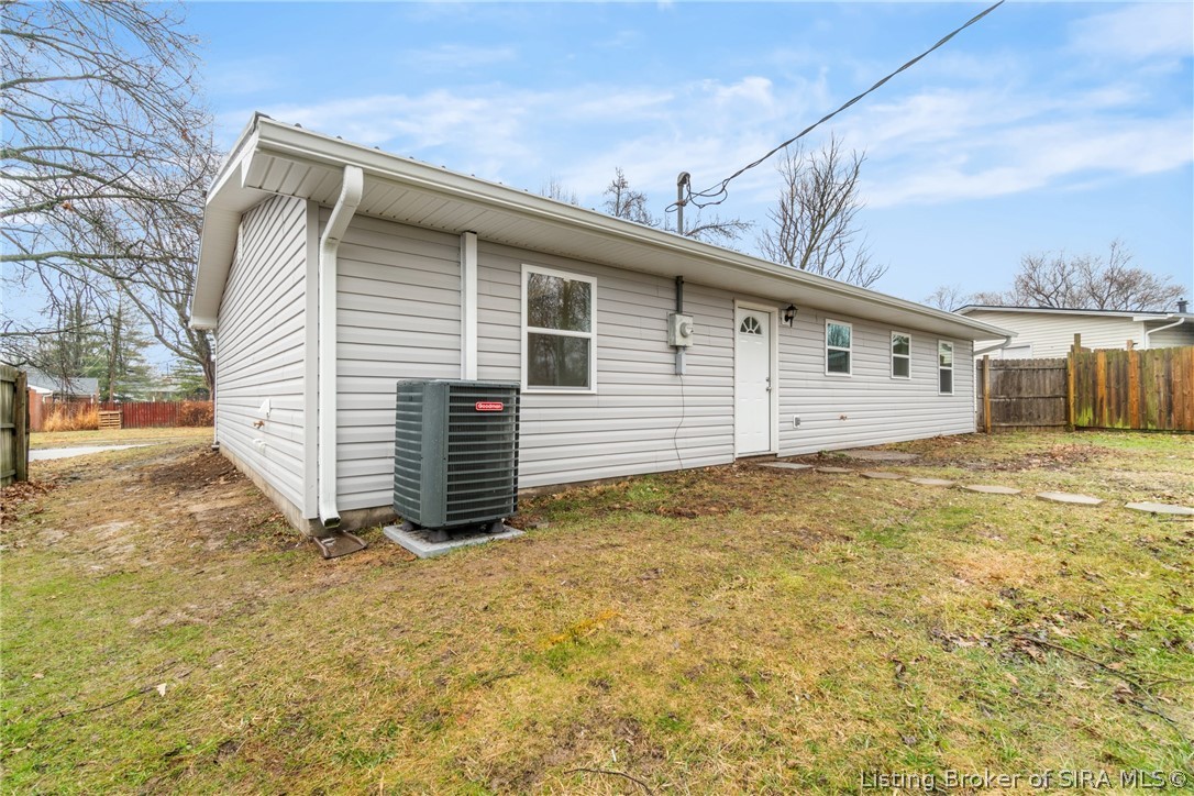 315 Ross Street Madison, IN 47250 - Photo 25 of 35