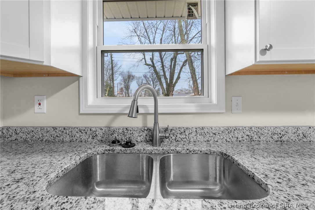 315 Ross Street Madison, IN 47250 - Photo 10 of 35