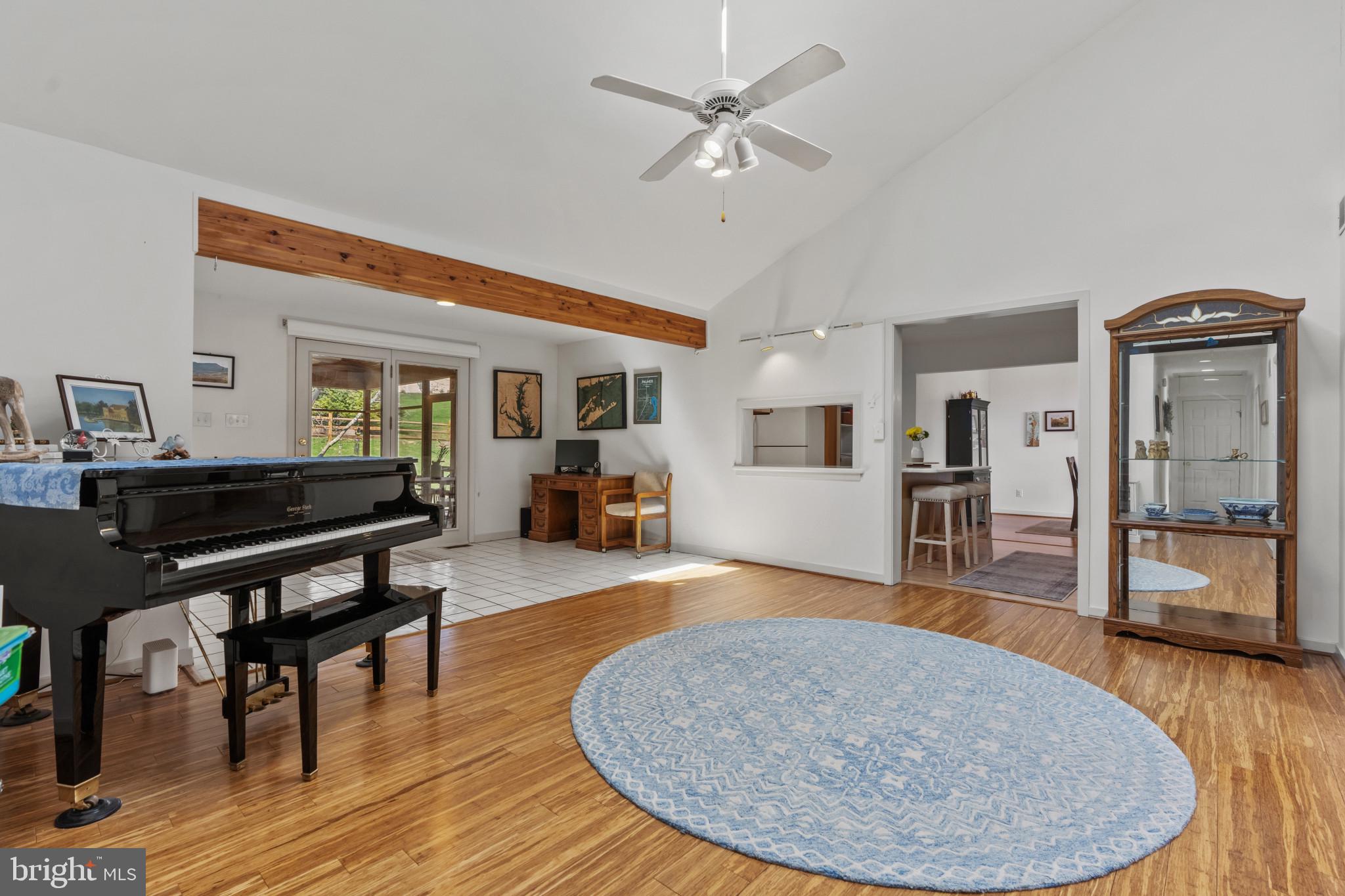 40 Raphael Road Hockessin, DE 19707 - Photo 19 of 53 Living Room