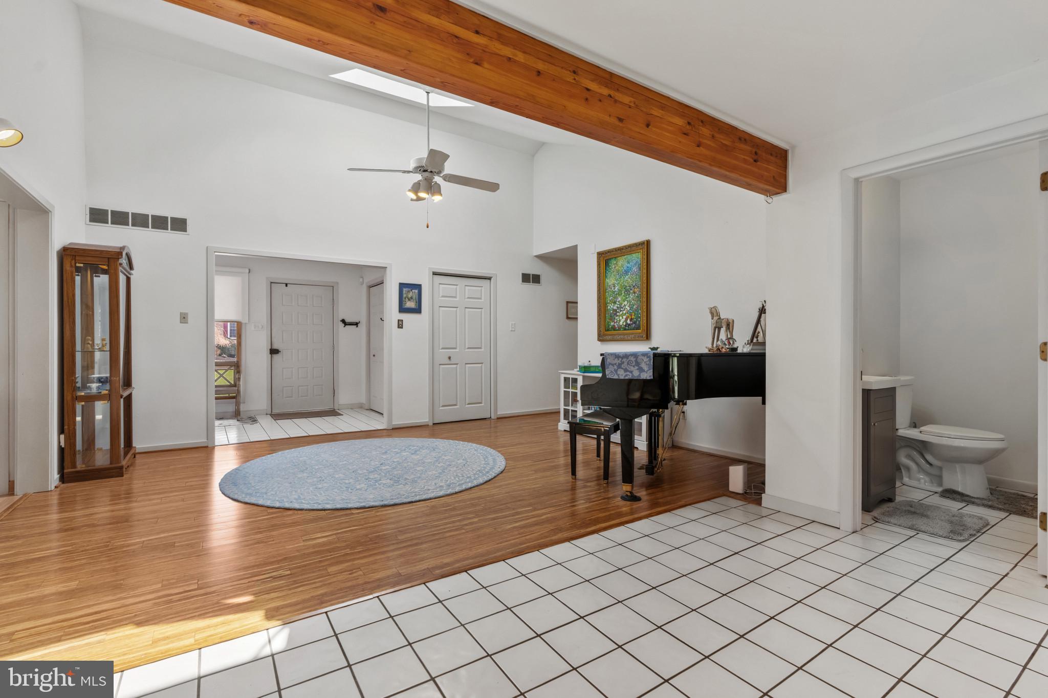 40 Raphael Road Hockessin, DE 19707 - Photo 20 of 53 Foyer to Living Room