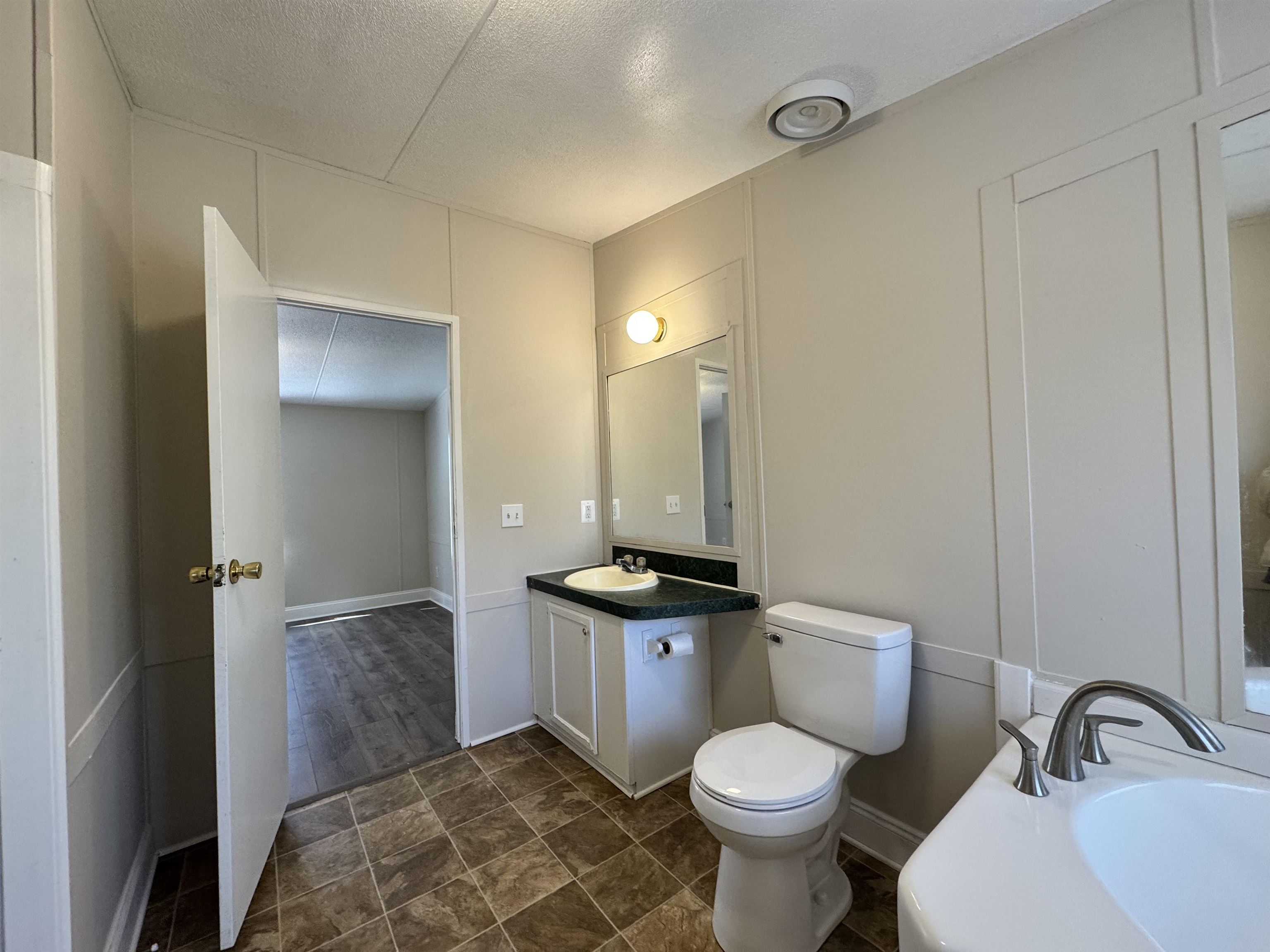 262 Geddy Road Gray Court, SC 29645 - Photo 11 of 39