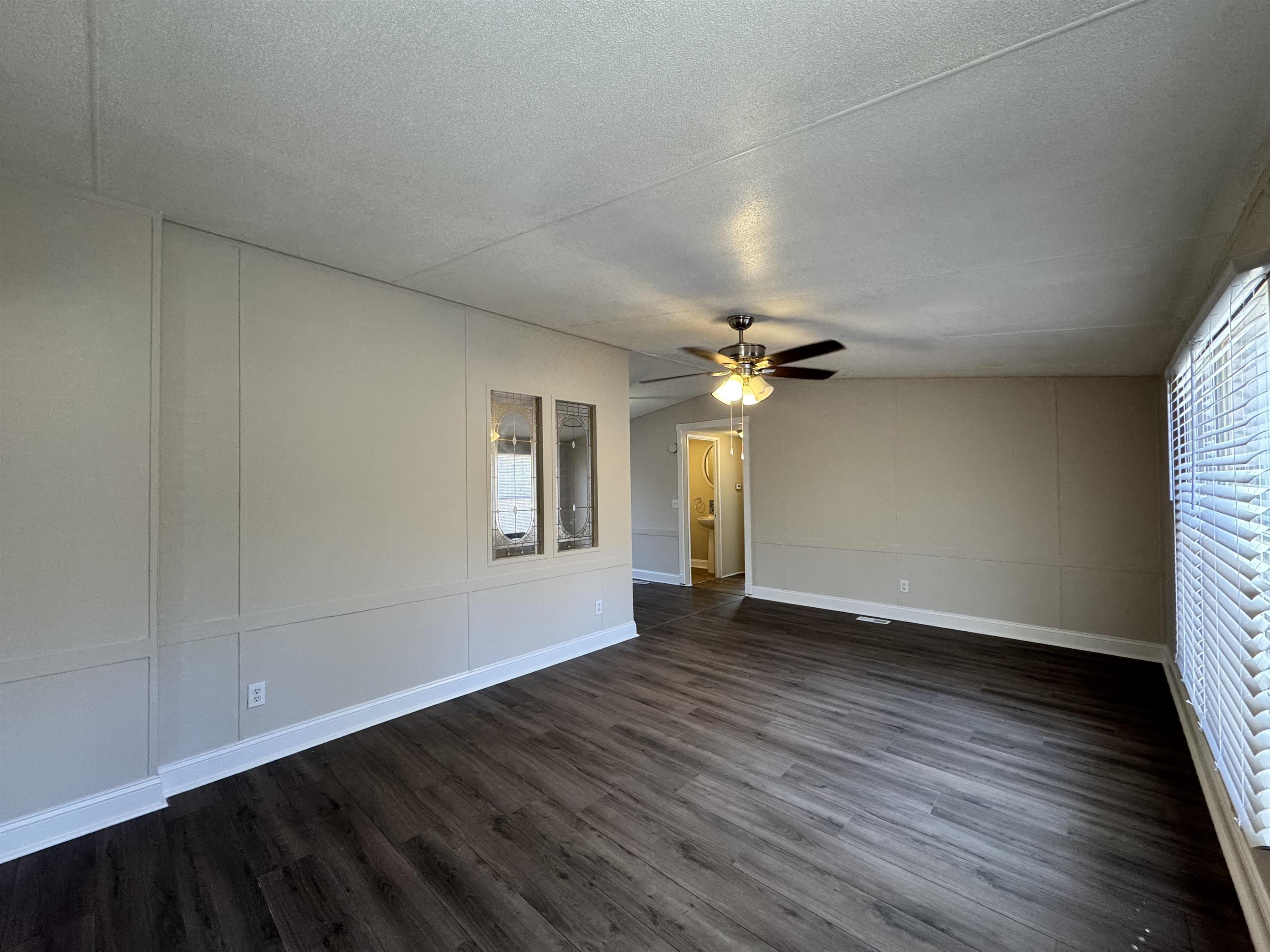 262 Geddy Road Gray Court, SC 29645 - Photo 8 of 39