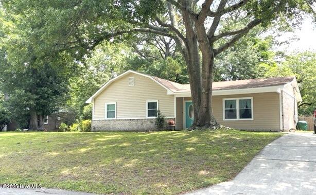 229 Southgate Road Wilmington, NC 28412 - Photo 2 of 37 front 1 Medium